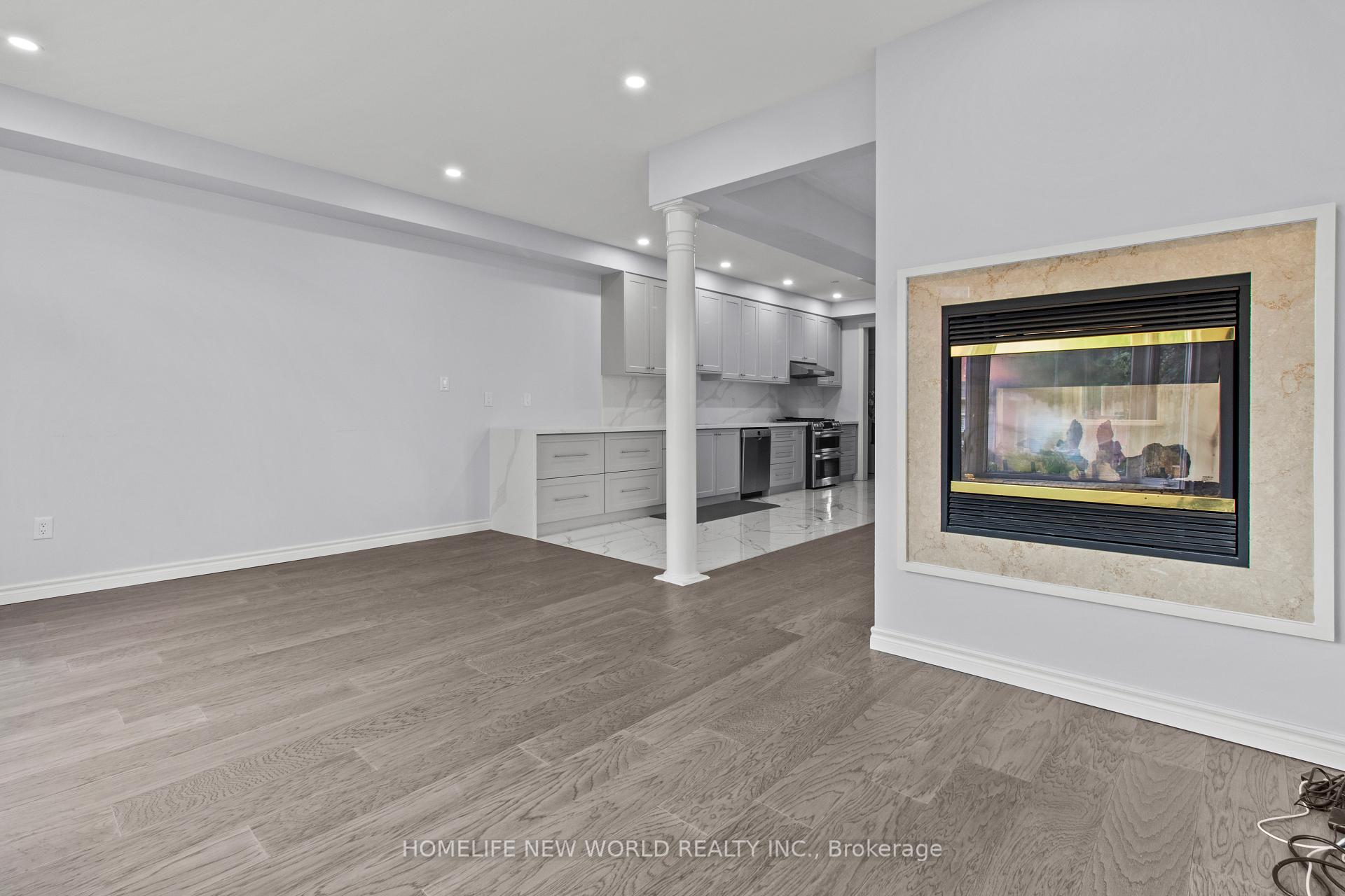 Photo 10 of 27 Holly Drive, Richmond Hill, Rouge Woods — HOMEH