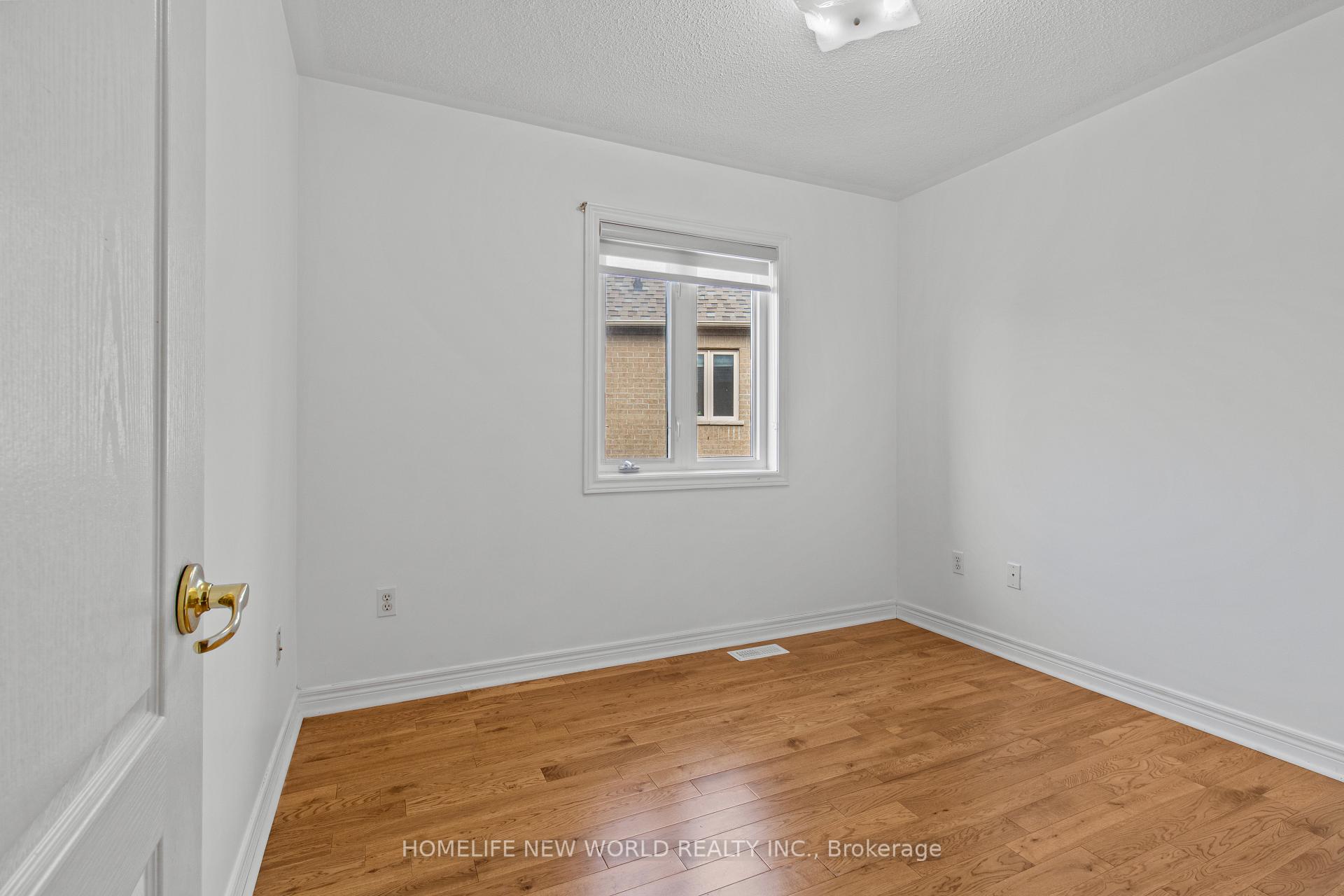 Photo 20 of 27 Holly Drive, Richmond Hill, Rouge Woods — HOMEH