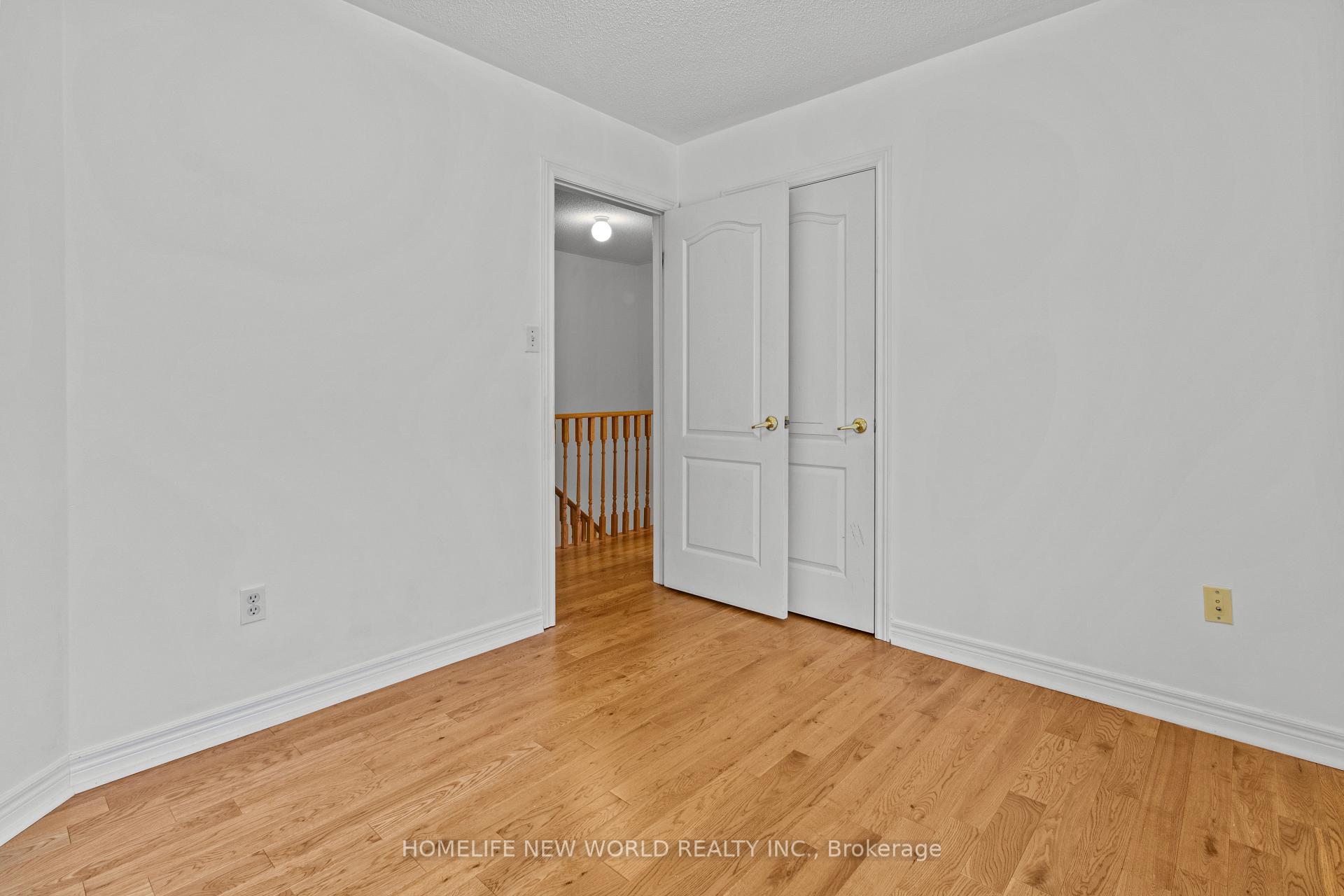 Photo 21 of 27 Holly Drive, Richmond Hill, Rouge Woods — HOMEH