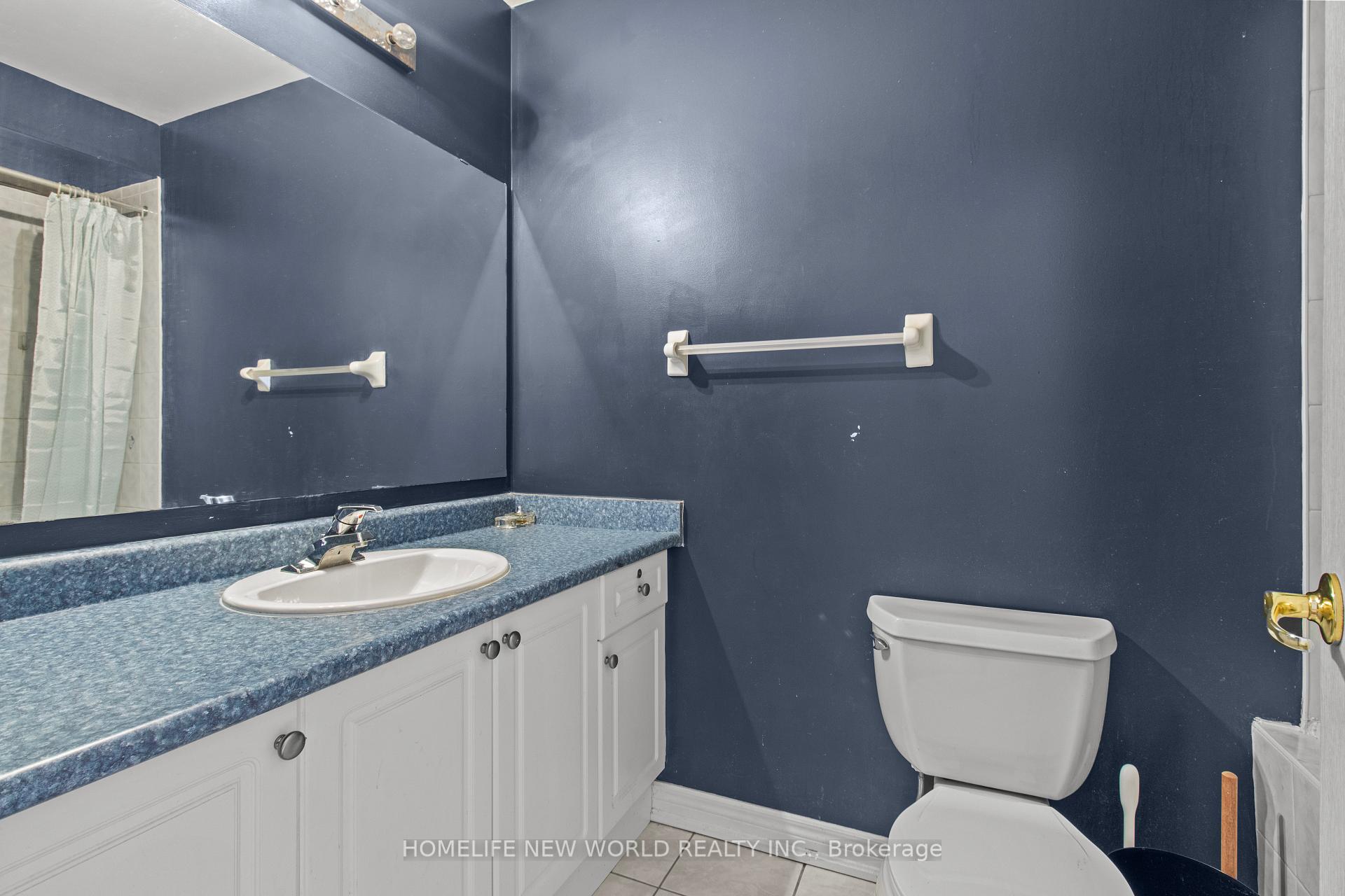 Photo 24 of 27 Holly Drive, Richmond Hill, Rouge Woods — HOMEH