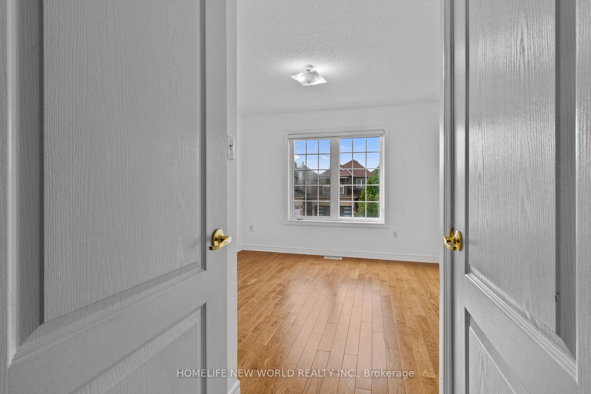 Photo 25 of 27 Holly Drive, Richmond Hill, Rouge Woods — HOMEH