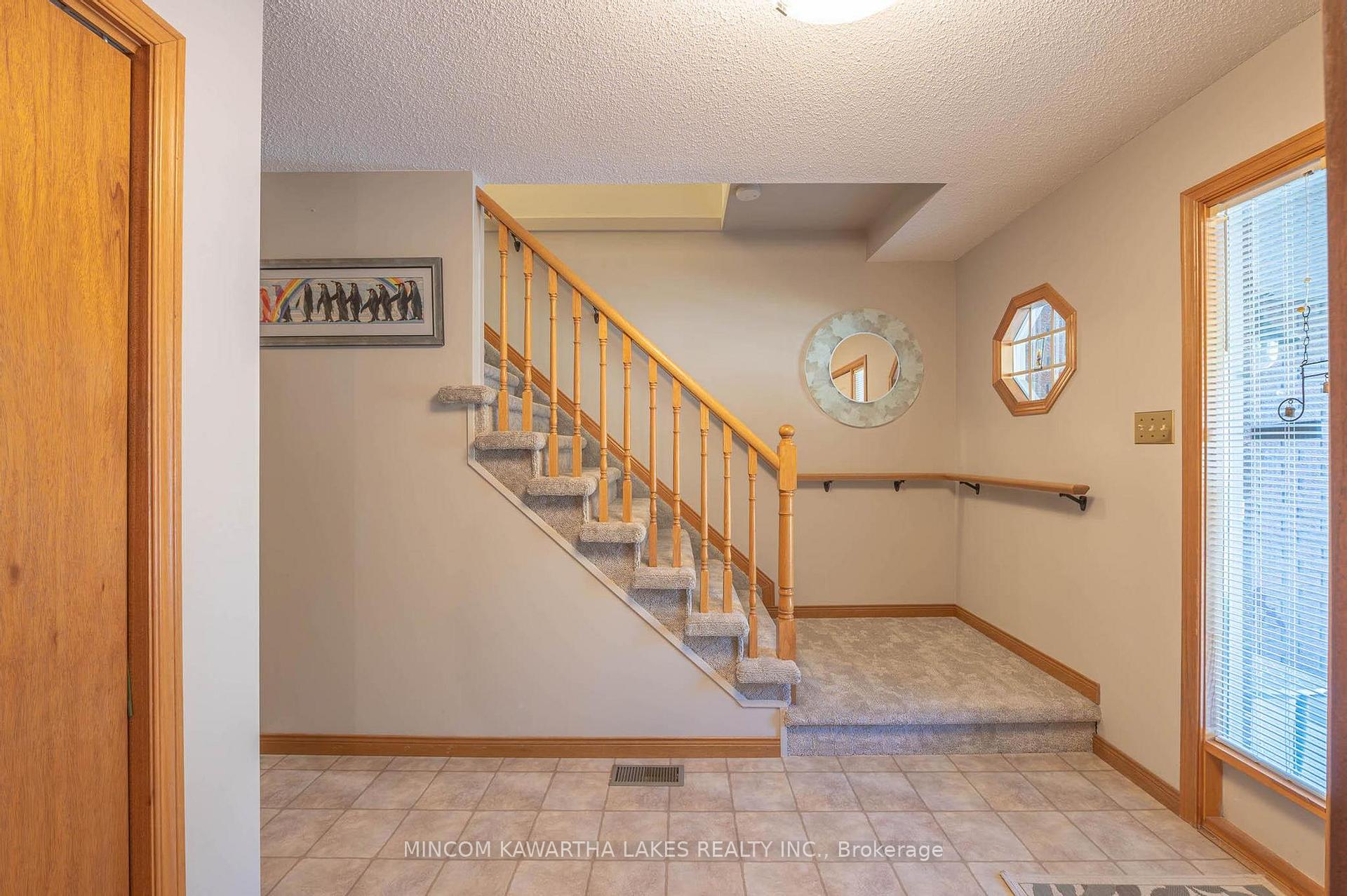 Photo 5 of 1344 Hetherington Drive, Peterborough, Northcrest Ward 5 — HOMEH