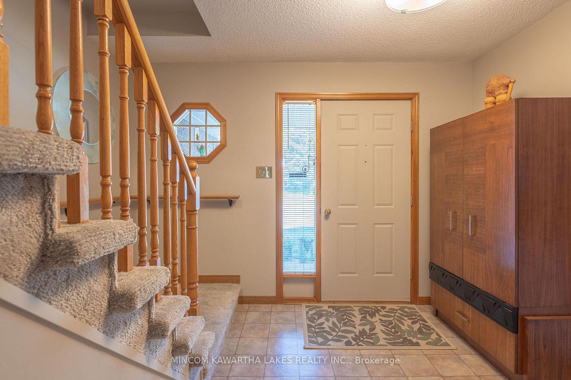 Photo 6 of 1344 Hetherington Drive, Peterborough, Northcrest Ward 5 — HOMEH