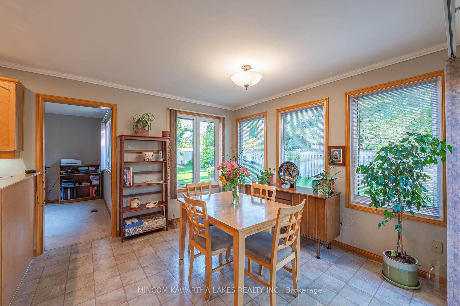 Photo 15 of 1344 Hetherington Drive, Peterborough, Northcrest Ward 5 — HOMEH