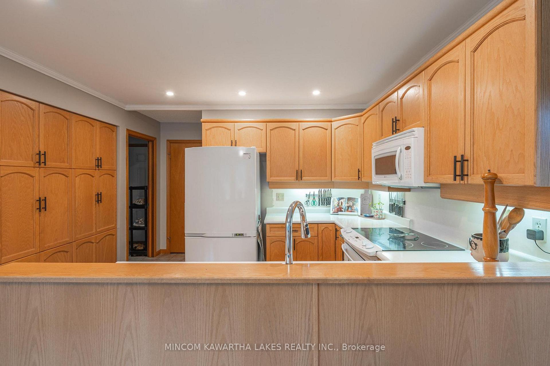 Photo 17 of 1344 Hetherington Drive, Peterborough, Northcrest Ward 5 — HOMEH