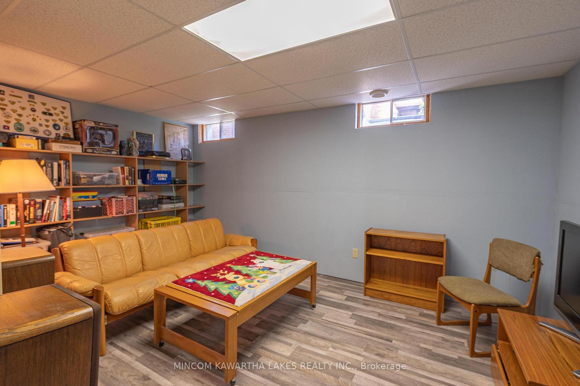 Photo 42 of 1344 Hetherington Drive, Peterborough, Northcrest Ward 5 — HOMEH