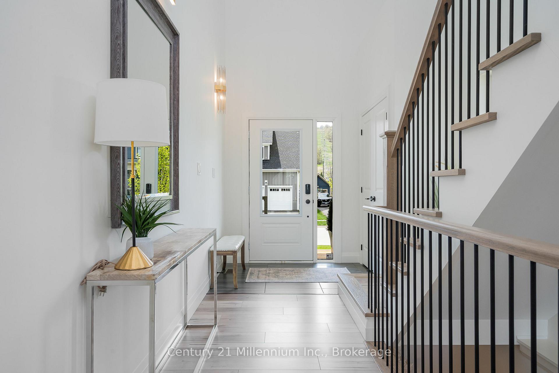 Photo 3 of 225 Yellow Birch Crescent, Blue Mountains — HOMEH