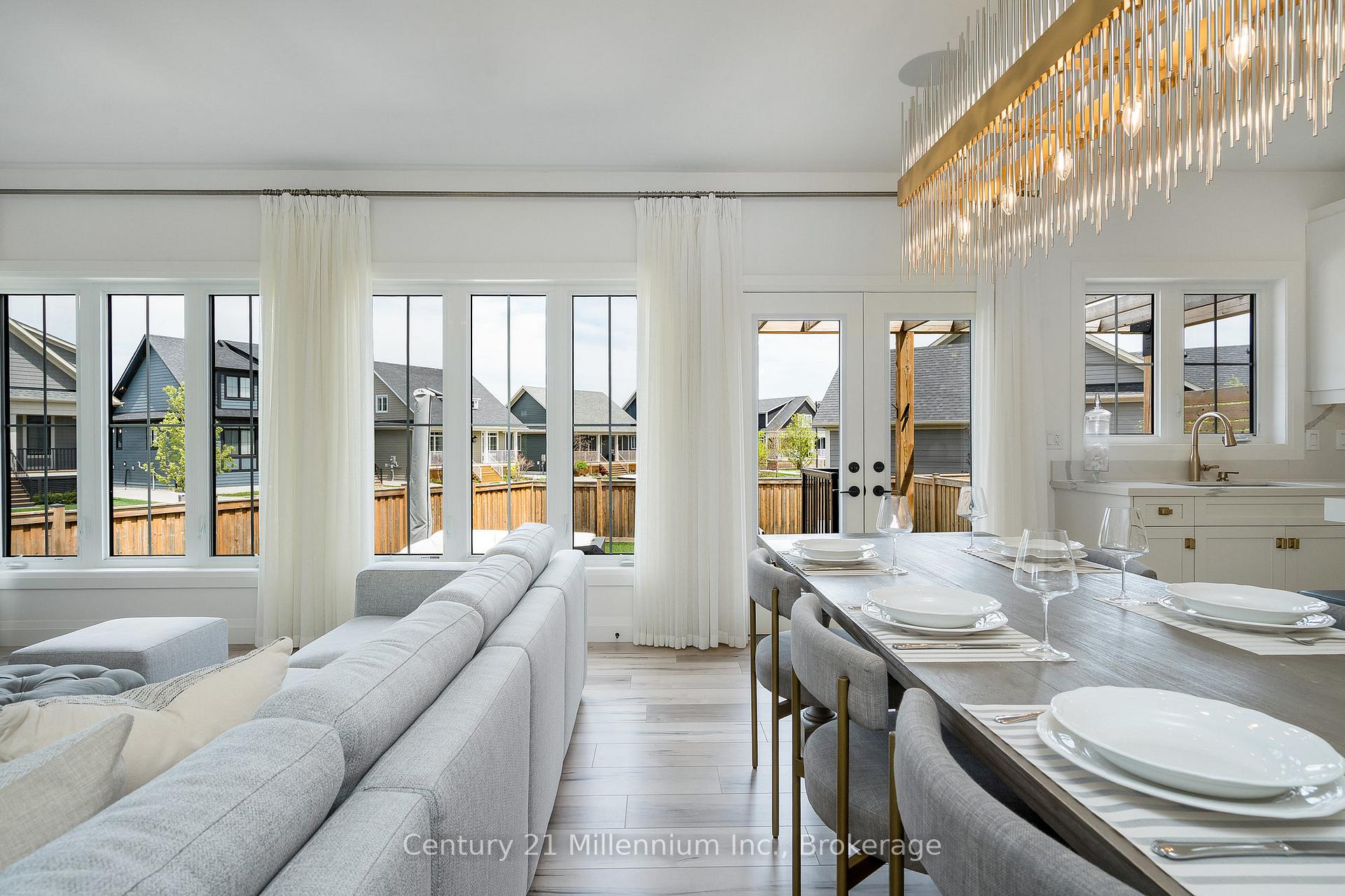 Photo 13 of 225 Yellow Birch Crescent, Blue Mountains — HOMEH