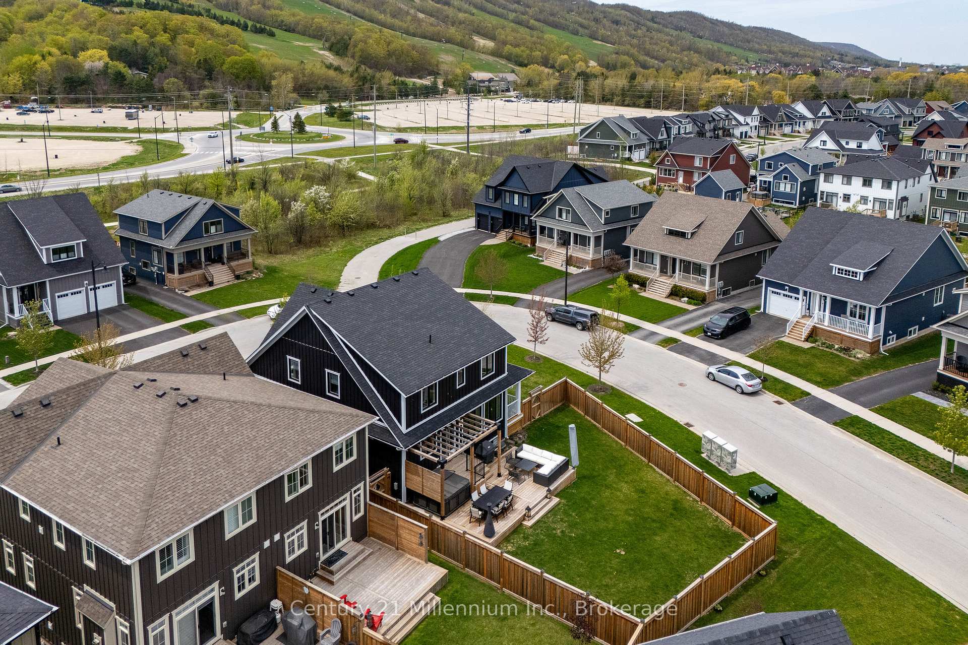Photo 40 of 225 Yellow Birch Crescent, Blue Mountains — HOMEH