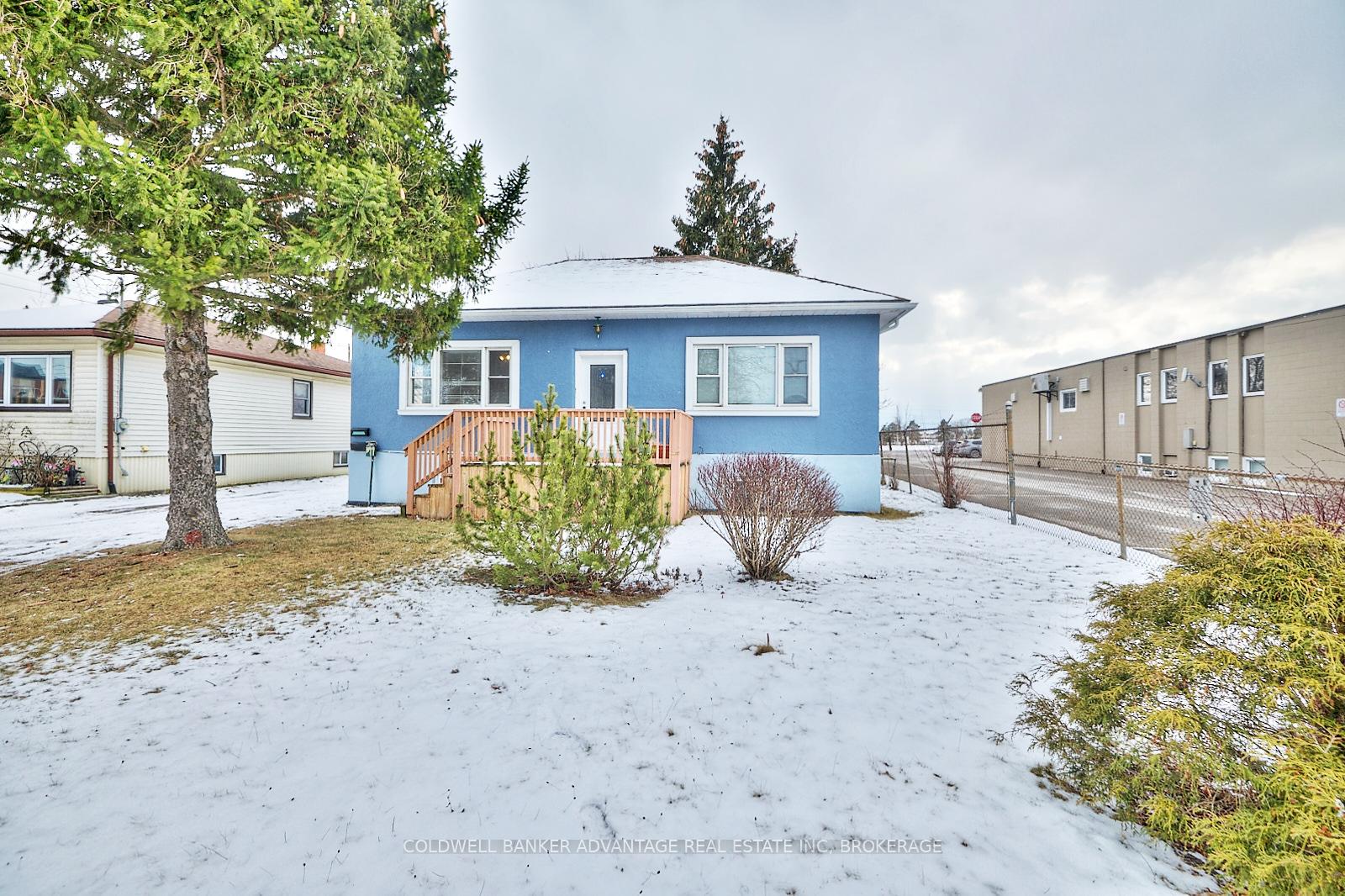 Front of 399 Morningstar Avenue