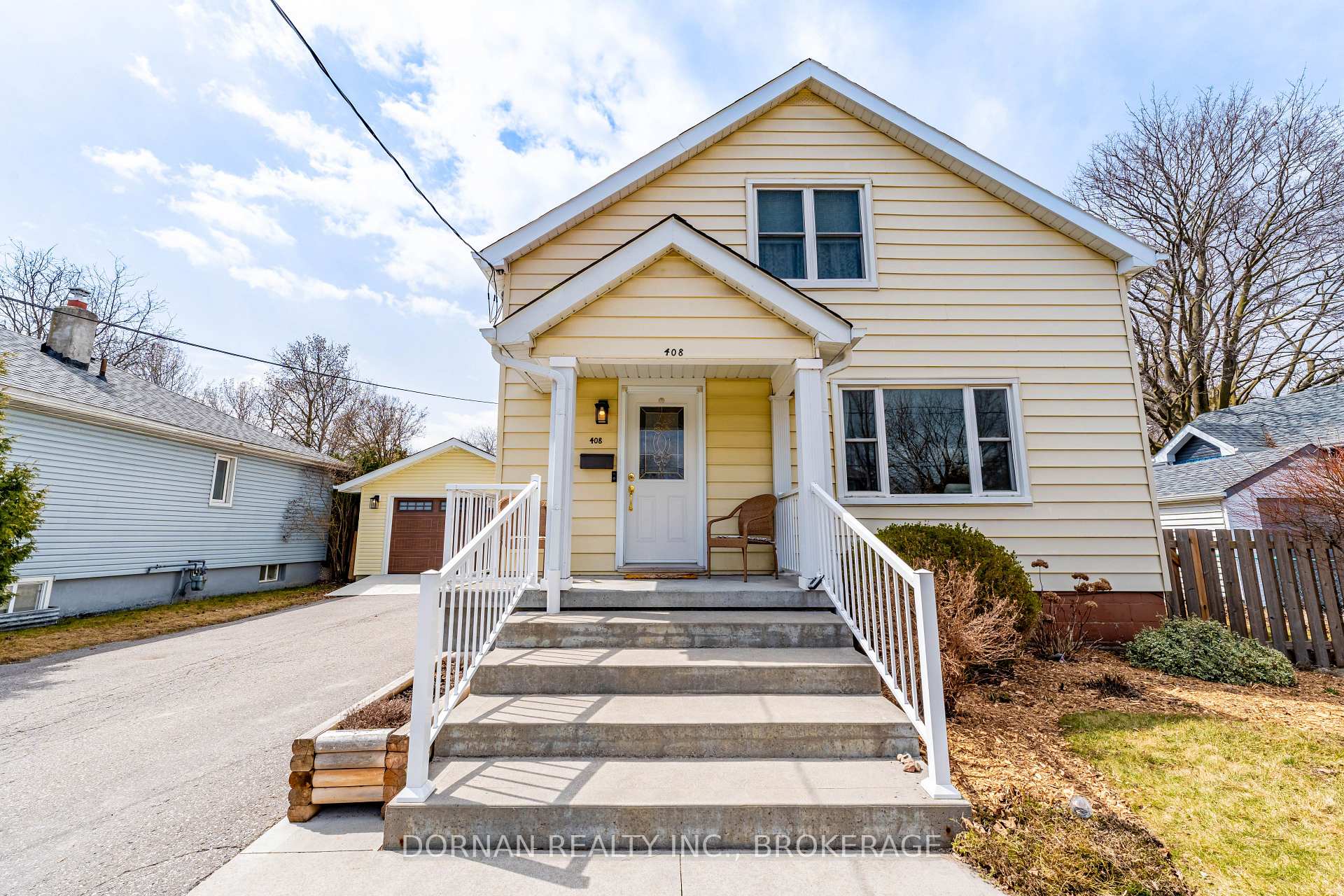 Photo 5 of 408 Perry Street, Whitby, Downtown Whitby — HOMEH