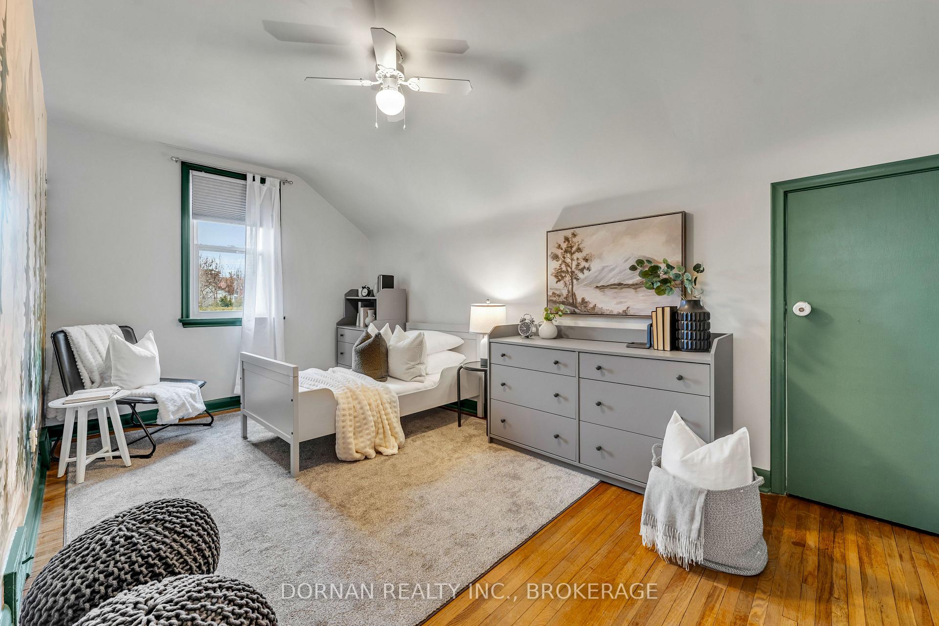 Photo 24 of 408 Perry Street, Whitby, Downtown Whitby — HOMEH