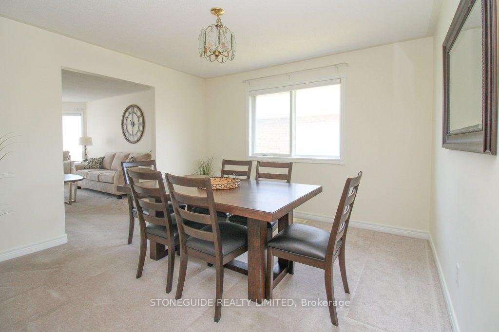 Photo 10 of 2281 Wintergreen Trail, Peterborough, Monaghan Ward 2 — HOMEH