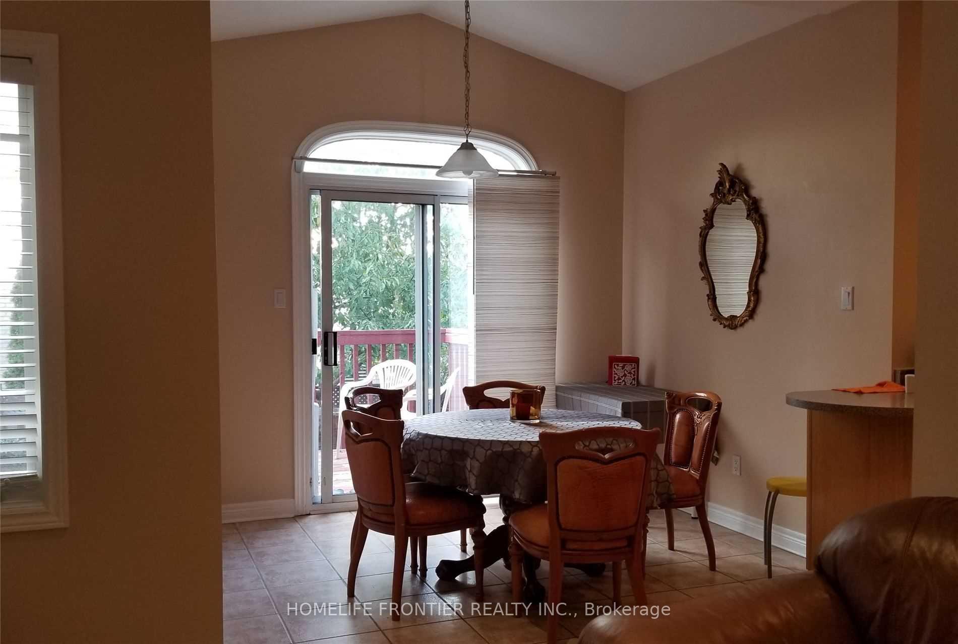 Photo 3 of 97 Kimono Crescent, Richmond Hill, Rouge Woods — HOMEH