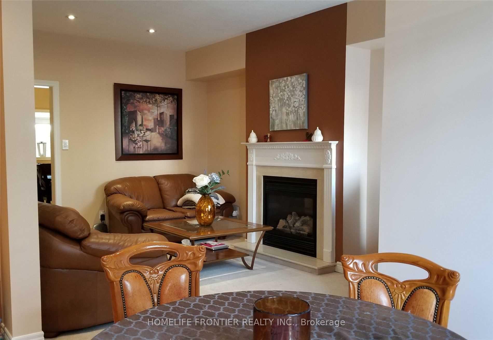 Photo 9 of 97 Kimono Crescent, Richmond Hill, Rouge Woods — HOMEH