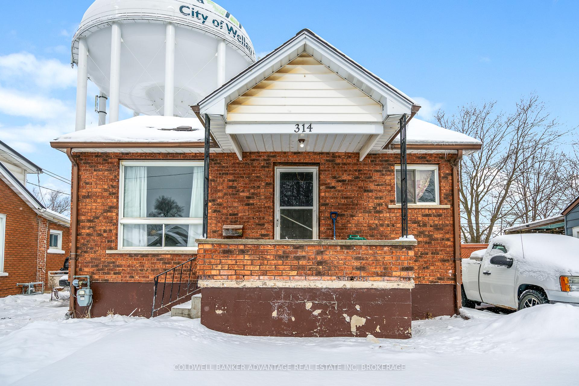 Photo 2 of 314 Simpson Avenue, Welland, Lincoln/Crowland — HOMEH