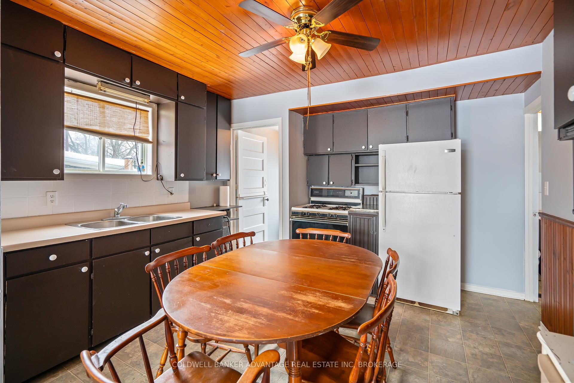 Photo 11 of 314 Simpson Avenue, Welland, Lincoln/Crowland — HOMEH