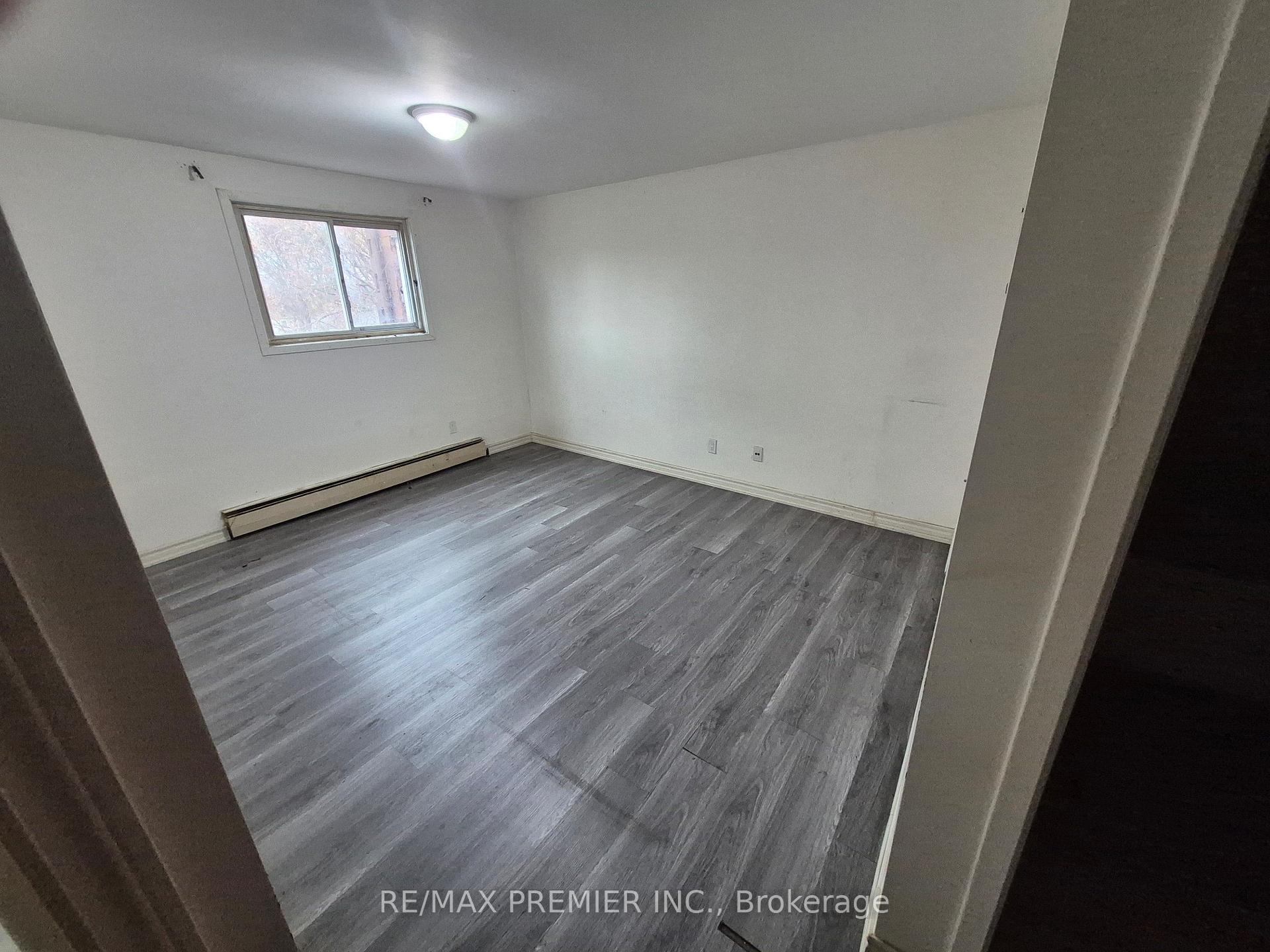 Photo 9 of Unit 3B, 92 Wolfe Street, Oshawa, Lakeview — HOMEH