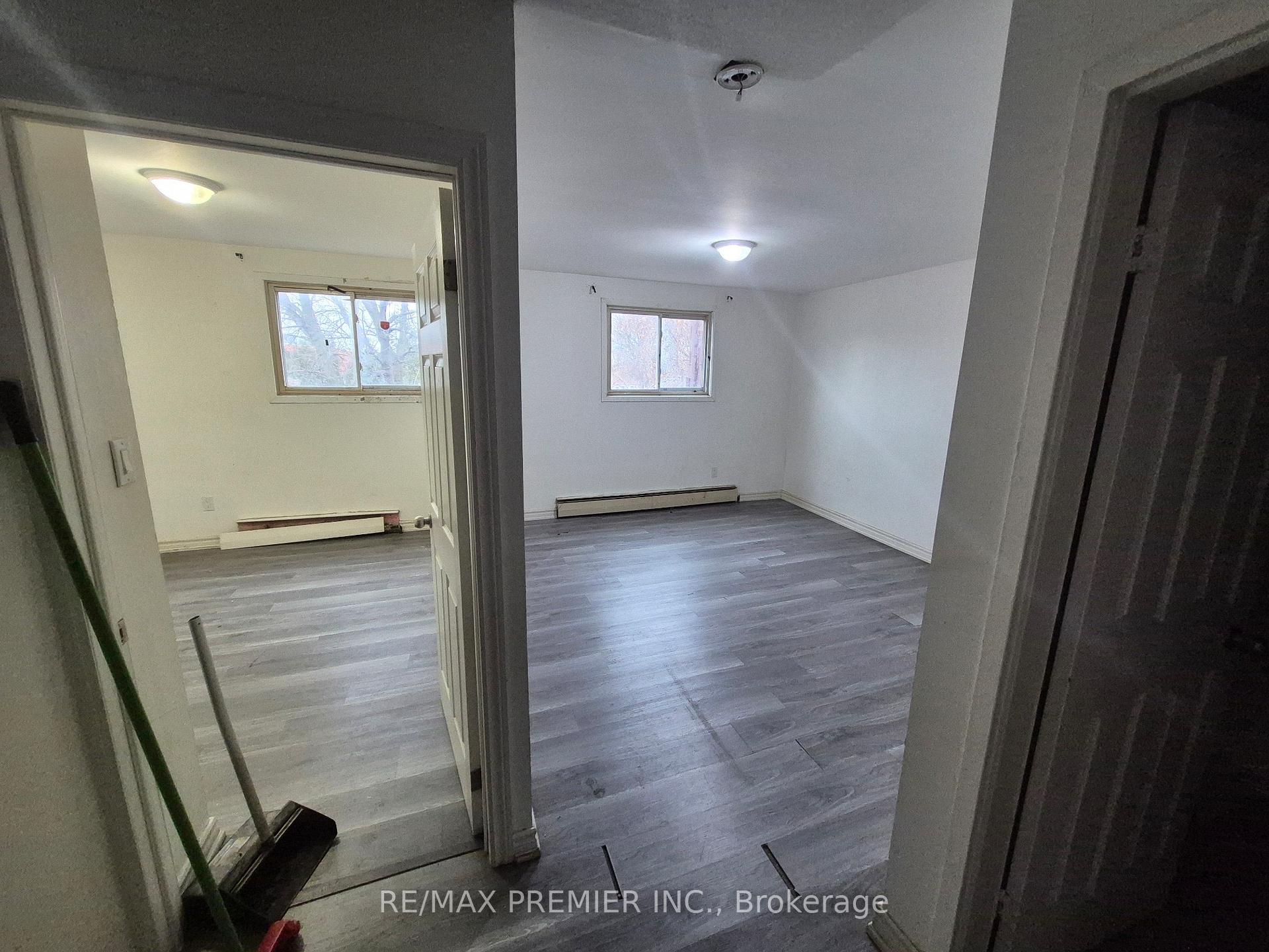 Photo 10 of Unit 3B, 92 Wolfe Street, Oshawa, Lakeview — HOMEH