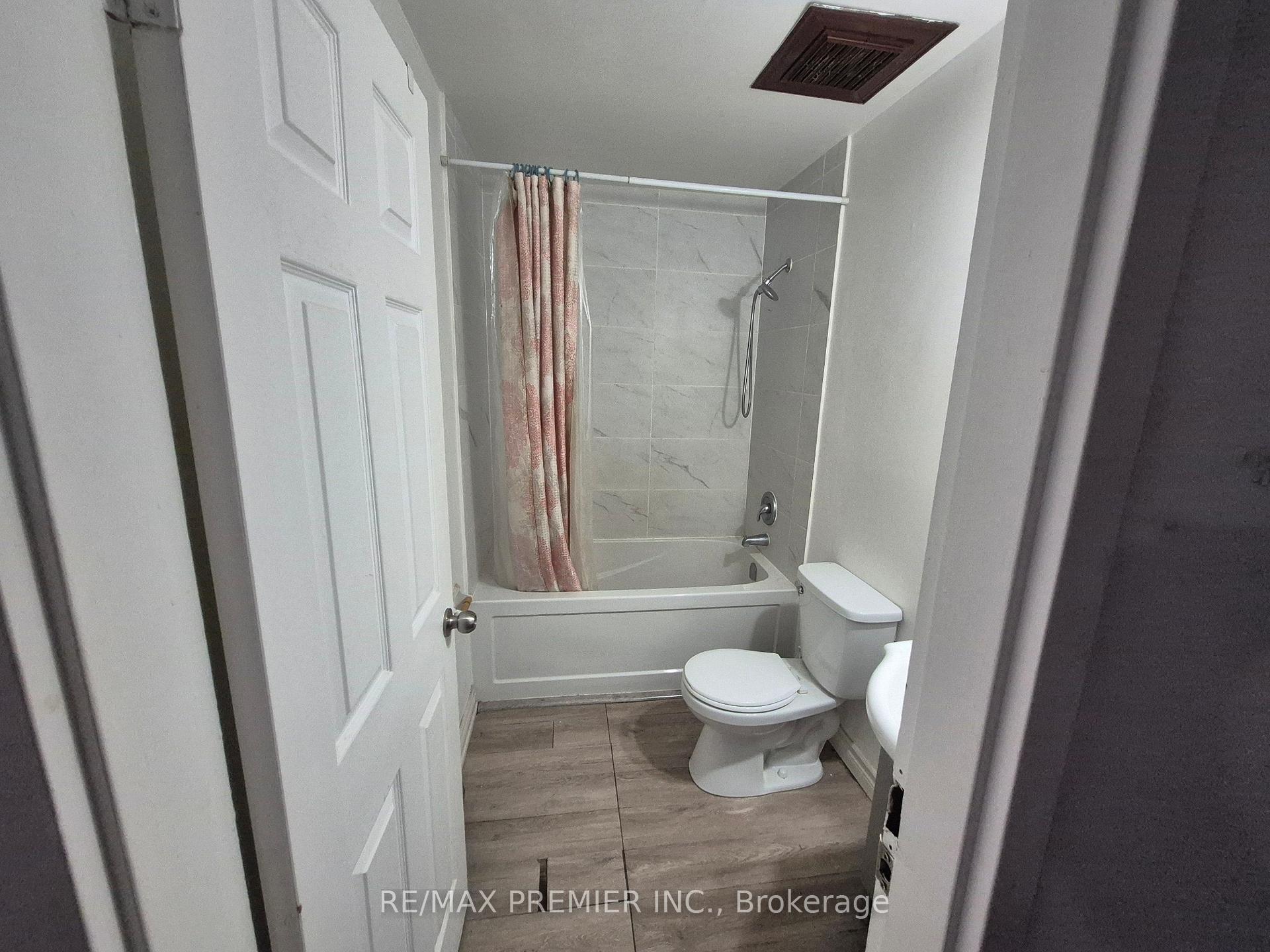 Photo 13 of Unit 3B, 92 Wolfe Street, Oshawa, Lakeview — HOMEH