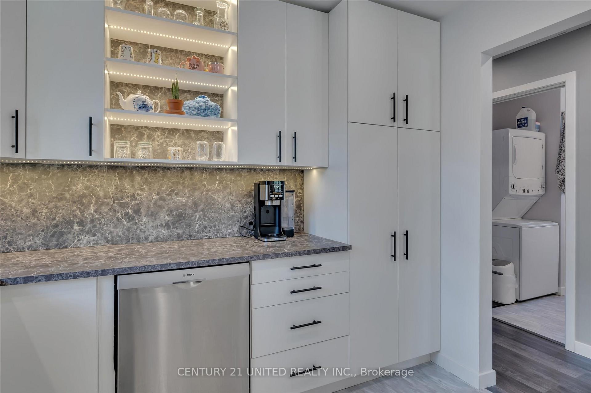 Photo 16 of 561 Barnes Crescent, Peterborough, Otonabee Ward 1 — HOMEH