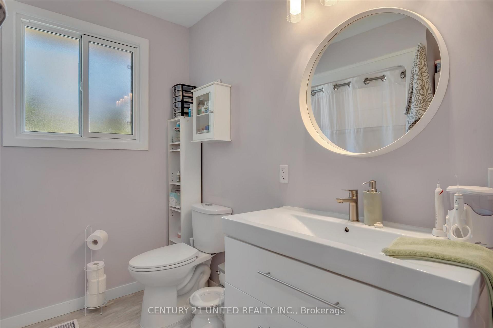 Photo 24 of 561 Barnes Crescent, Peterborough, Otonabee Ward 1 — HOMEH