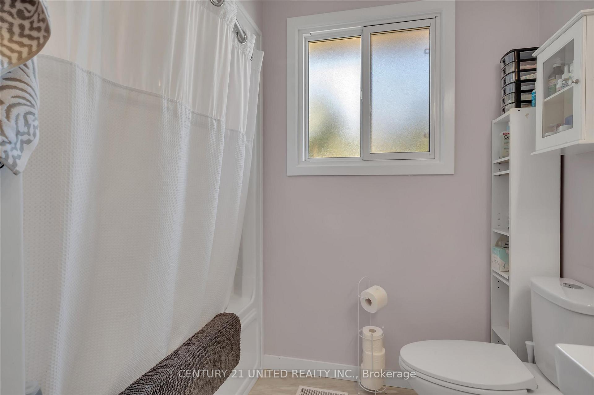 Photo 25 of 561 Barnes Crescent, Peterborough, Otonabee Ward 1 — HOMEH