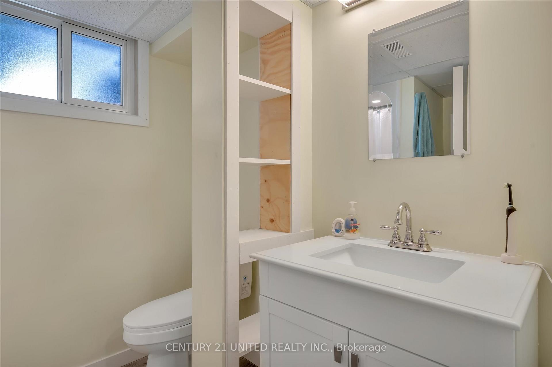 Photo 38 of 561 Barnes Crescent, Peterborough, Otonabee Ward 1 — HOMEH