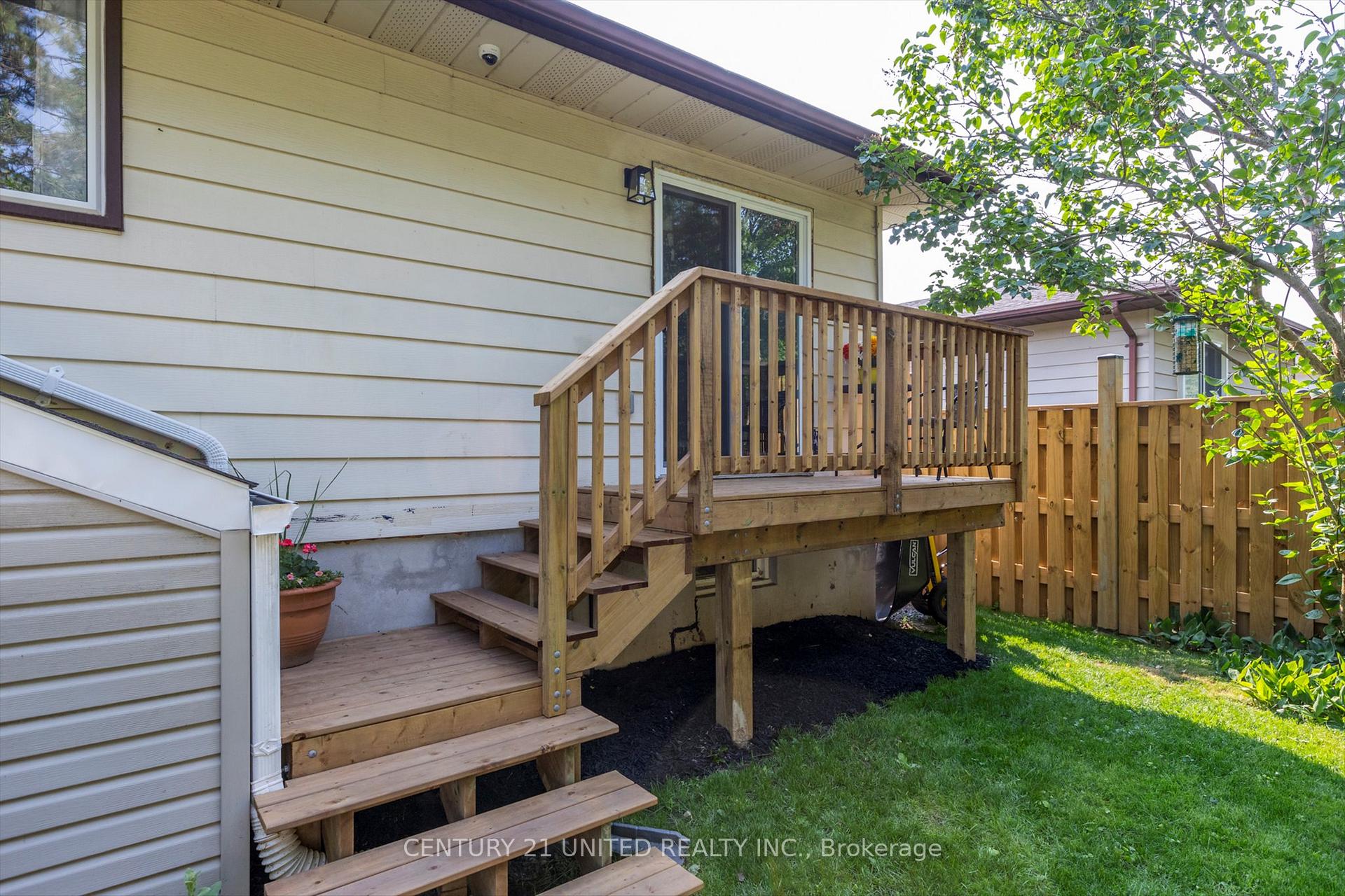 Photo 42 of 561 Barnes Crescent, Peterborough, Otonabee Ward 1 — HOMEH