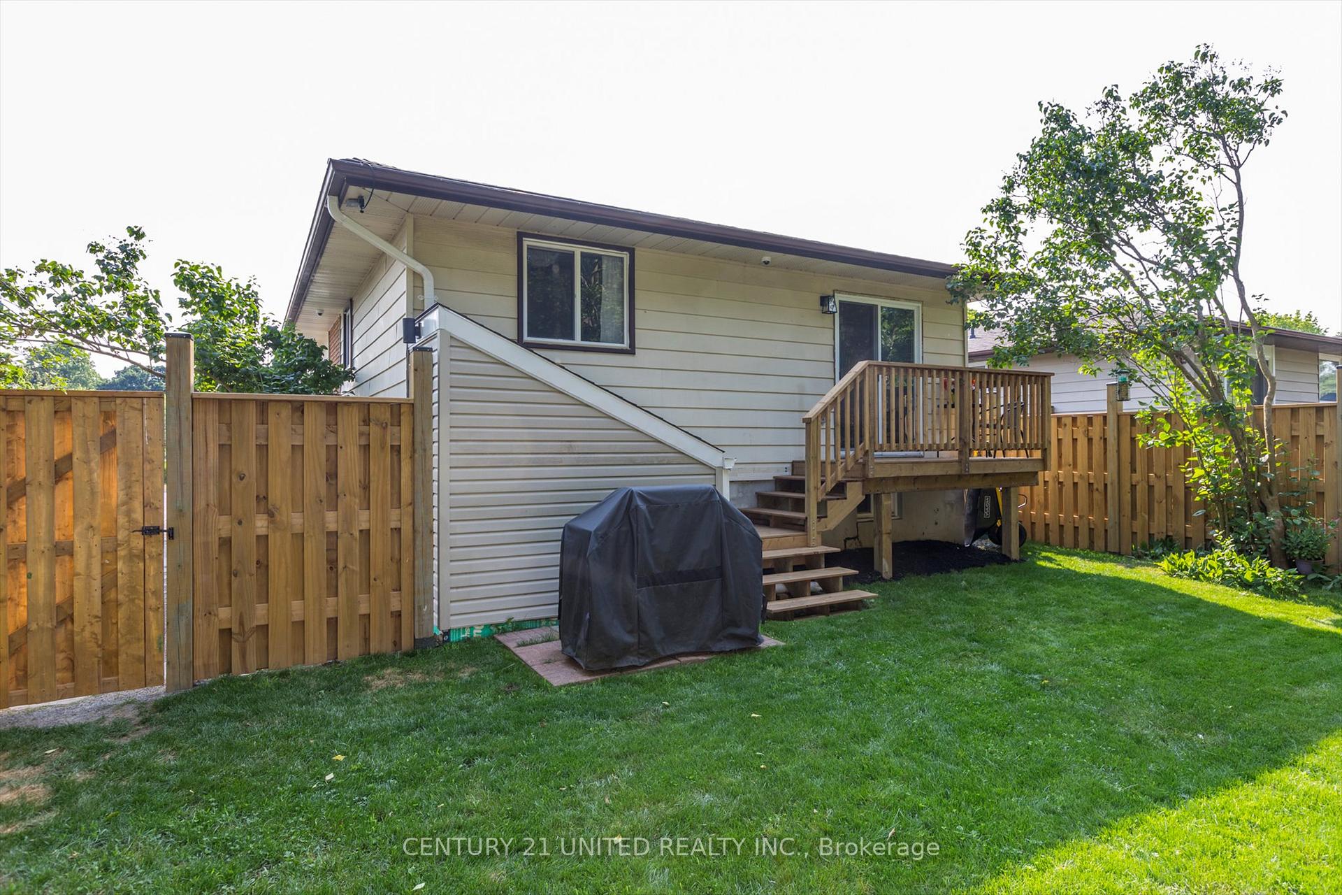 Photo 49 of 561 Barnes Crescent, Peterborough, Otonabee Ward 1 — HOMEH