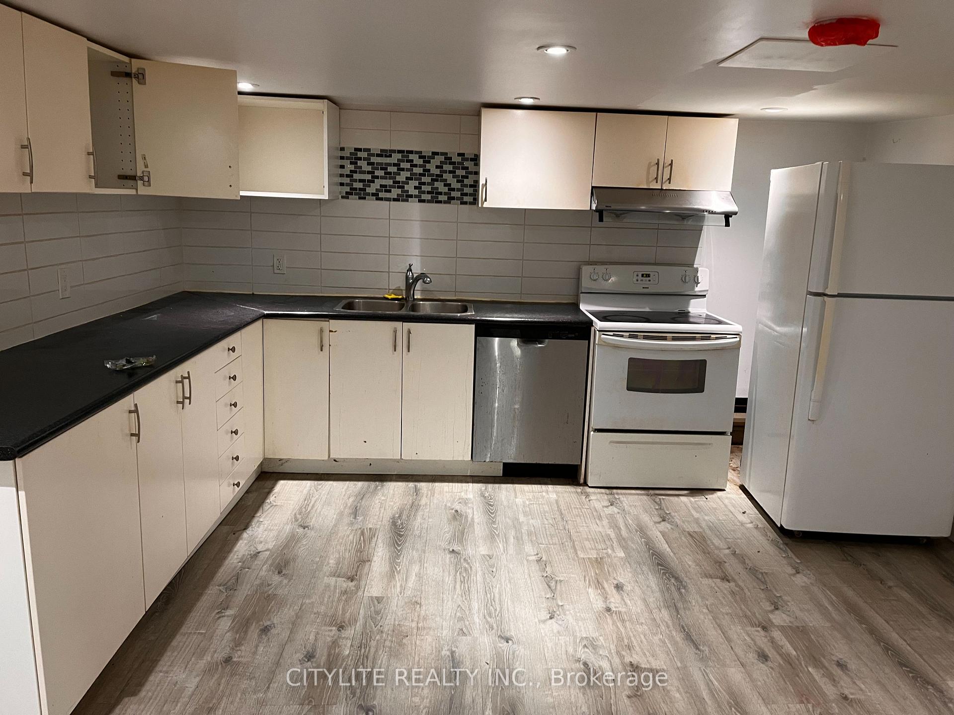 Photo 4 of Unit Lower, 28 Grassmere Court, Oshawa, Lakeview — HOMEH