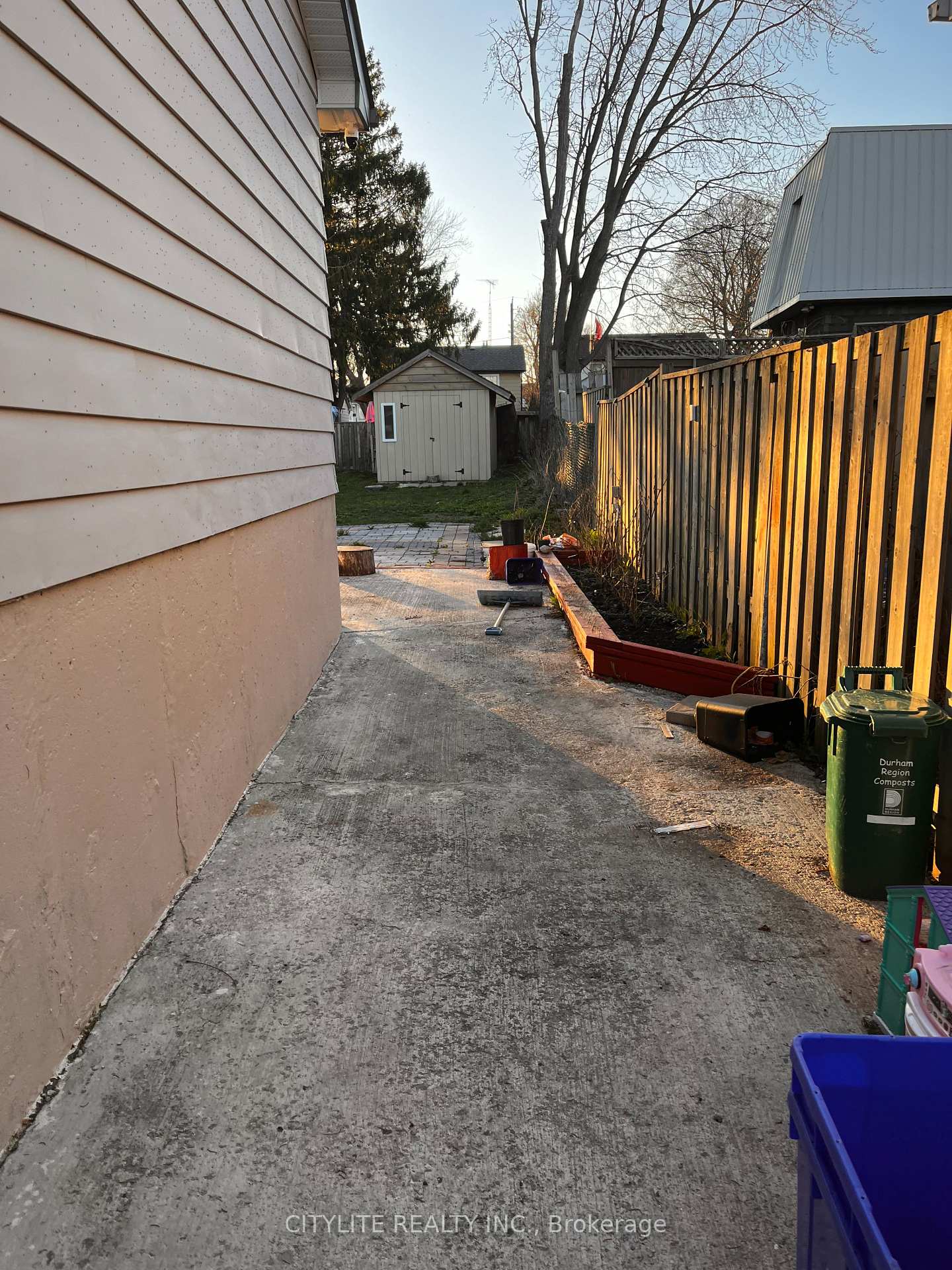 Photo 10 of Unit Lower, 28 Grassmere Court, Oshawa, Lakeview — HOMEH