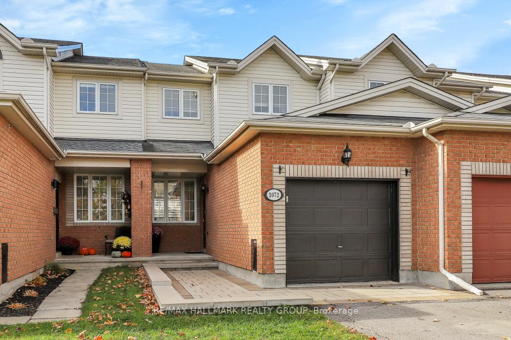Photo 2 of 1072 Brasseur Crescent, Ottawa, Fallingbrook/Gardenway South — HOMEH