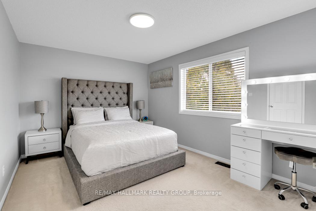Photo 14 of 1072 Brasseur Crescent, Ottawa, Fallingbrook/Gardenway South — HOMEH