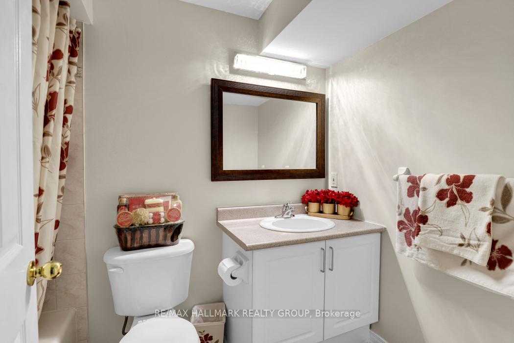 Photo 19 of 1072 Brasseur Crescent, Ottawa, Fallingbrook/Gardenway South — HOMEH