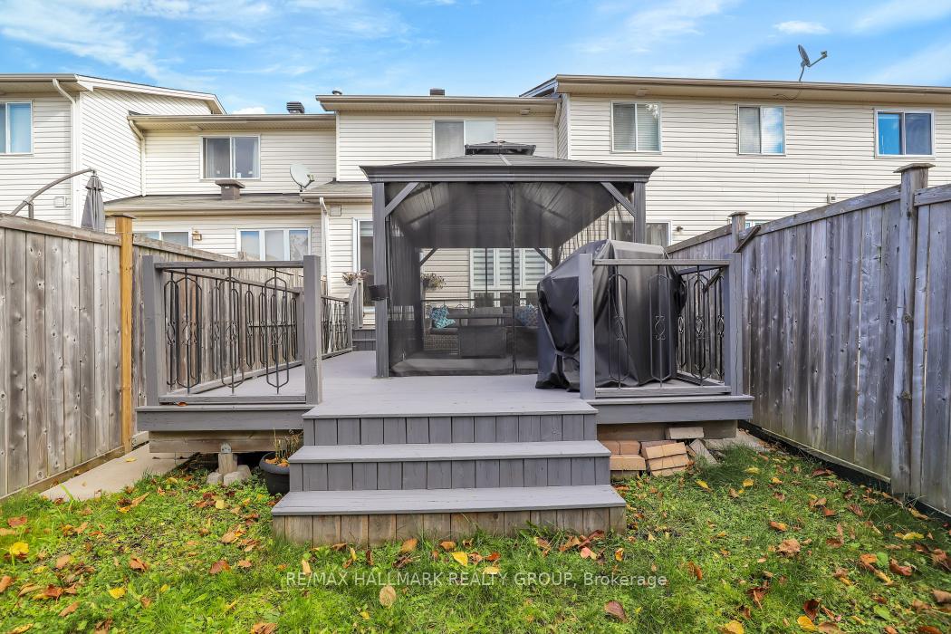 Photo 21 of 1072 Brasseur Crescent, Ottawa, Fallingbrook/Gardenway South — HOMEH