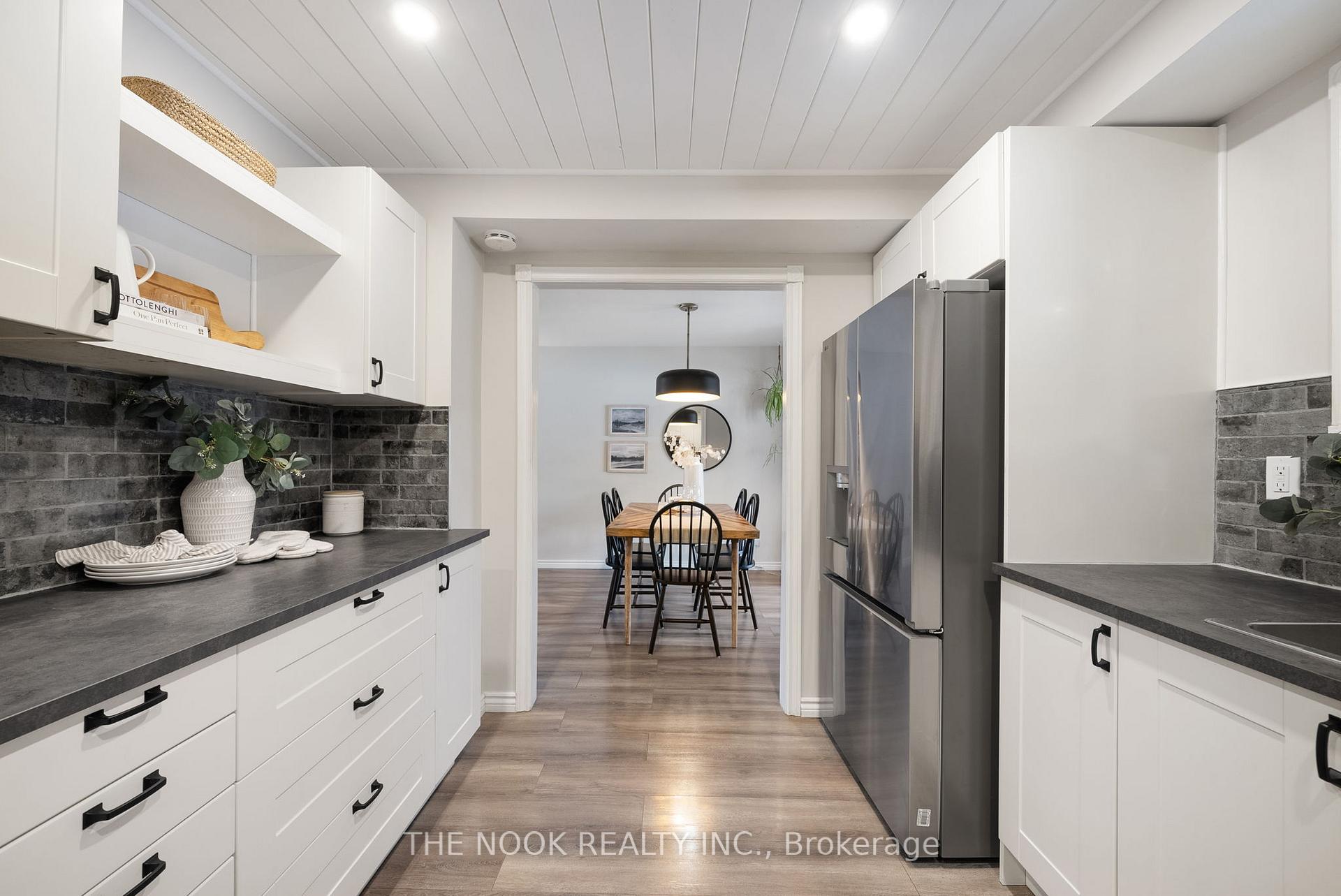 Photo 12 of 694 Sugar Maple Crescent, Whitby, Williamsburg — HOMEH