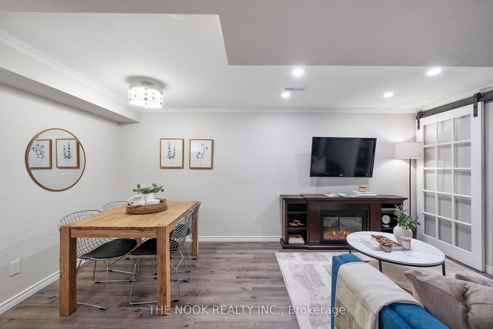 Photo 24 of 694 Sugar Maple Crescent, Whitby, Williamsburg — HOMEH