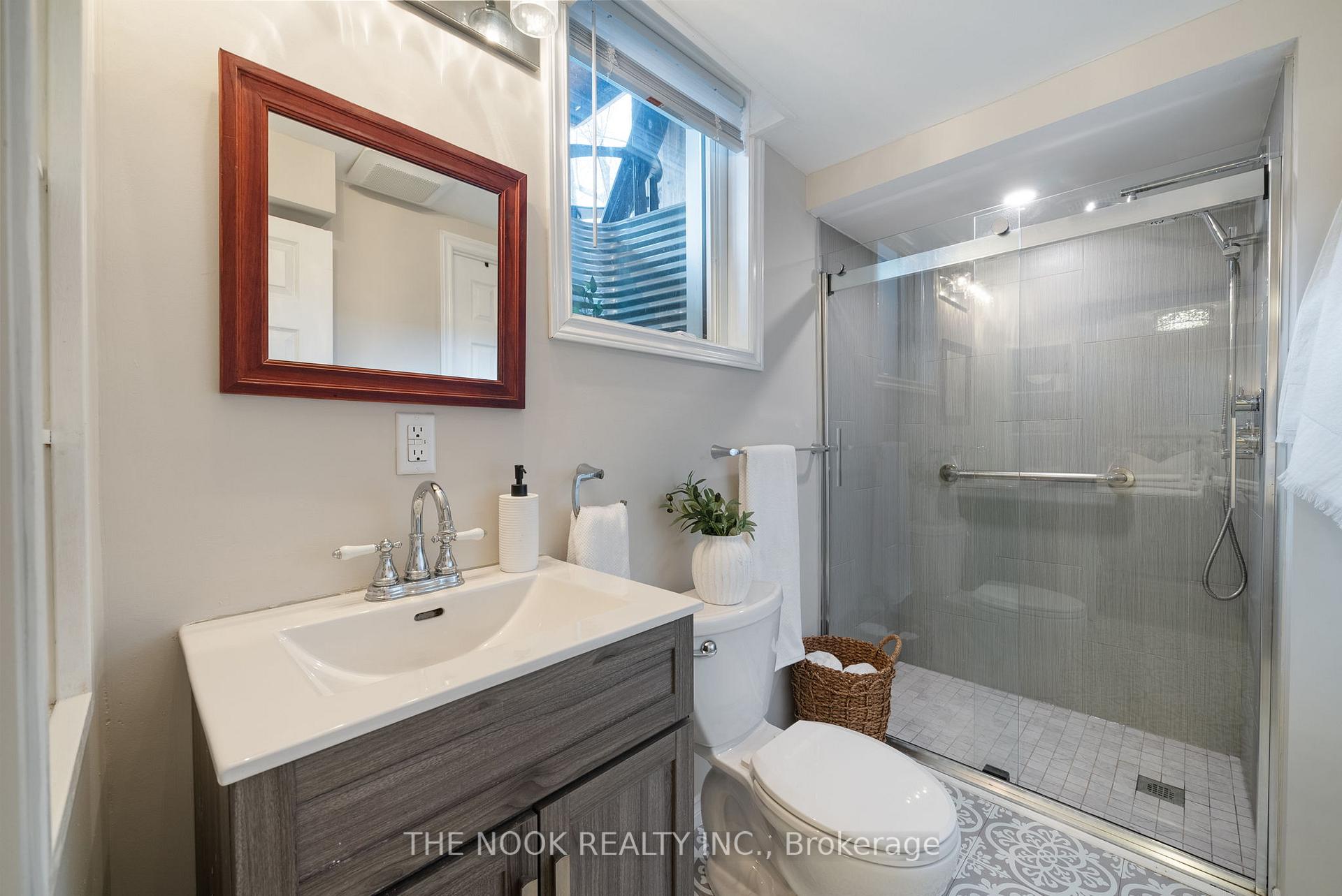 Photo 31 of 694 Sugar Maple Crescent, Whitby, Williamsburg — HOMEH