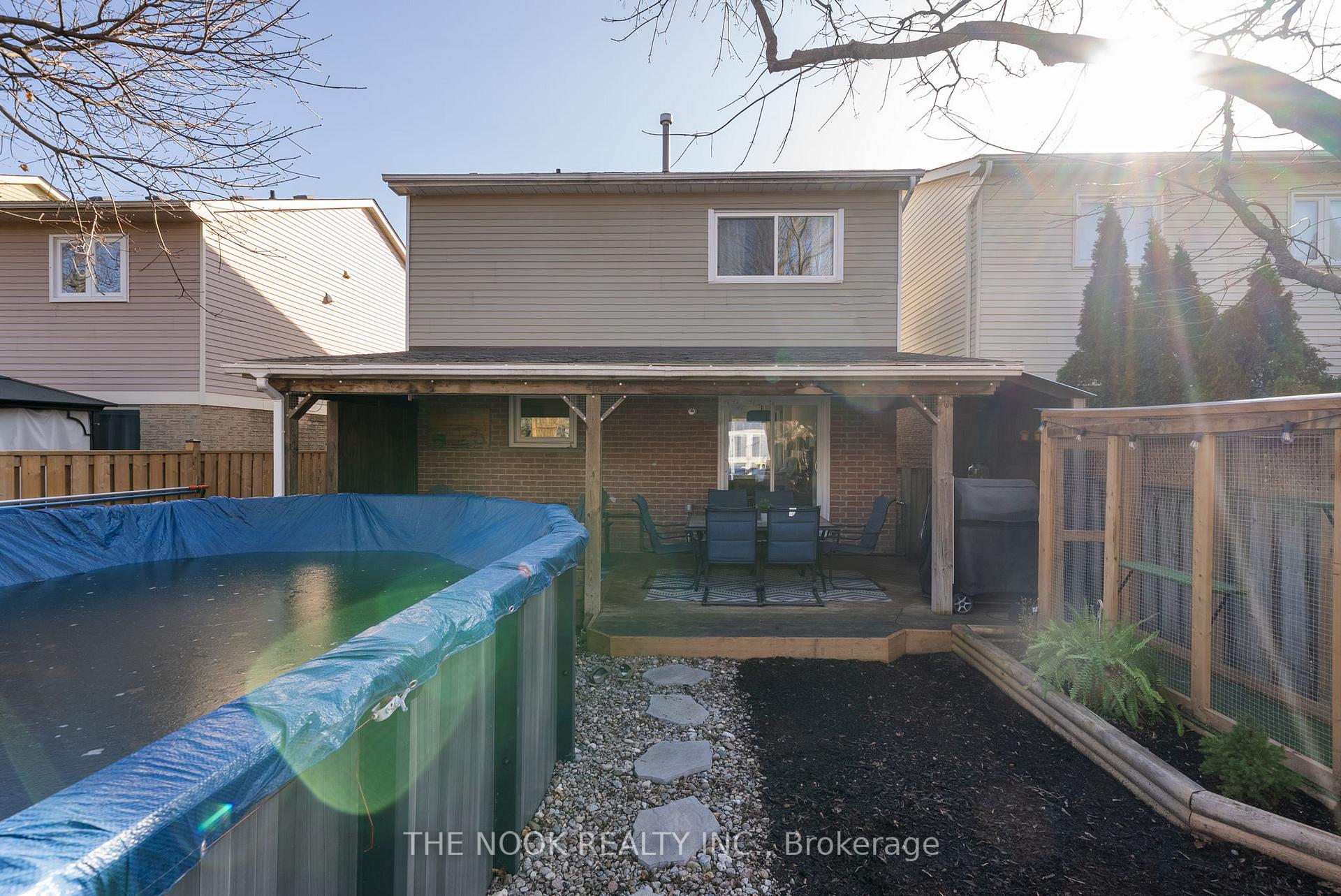 Photo 36 of 694 Sugar Maple Crescent, Whitby, Williamsburg — HOMEH