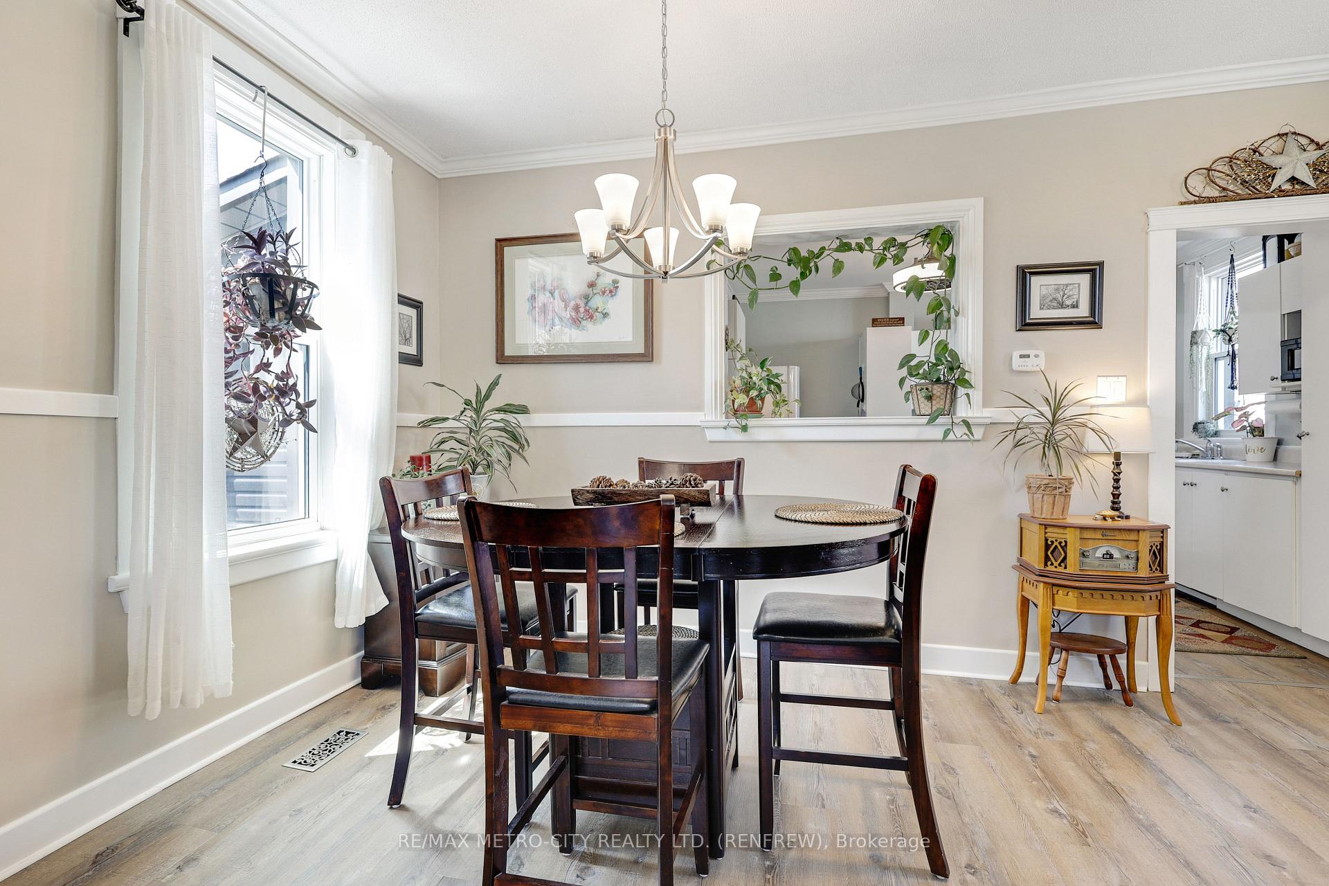 Photo 26 of 81 Tierney Street S, Arnprior — HOMEH