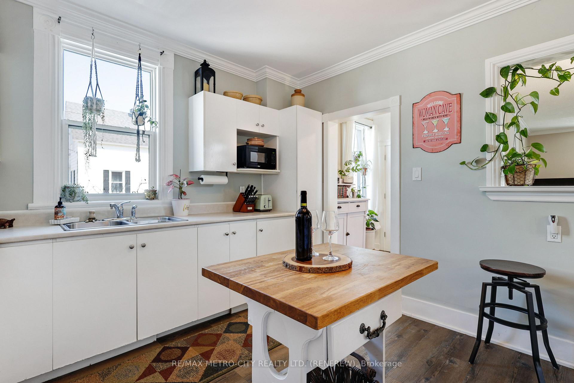 Photo 20 of 81 Tierney Street S, Arnprior — HOMEH