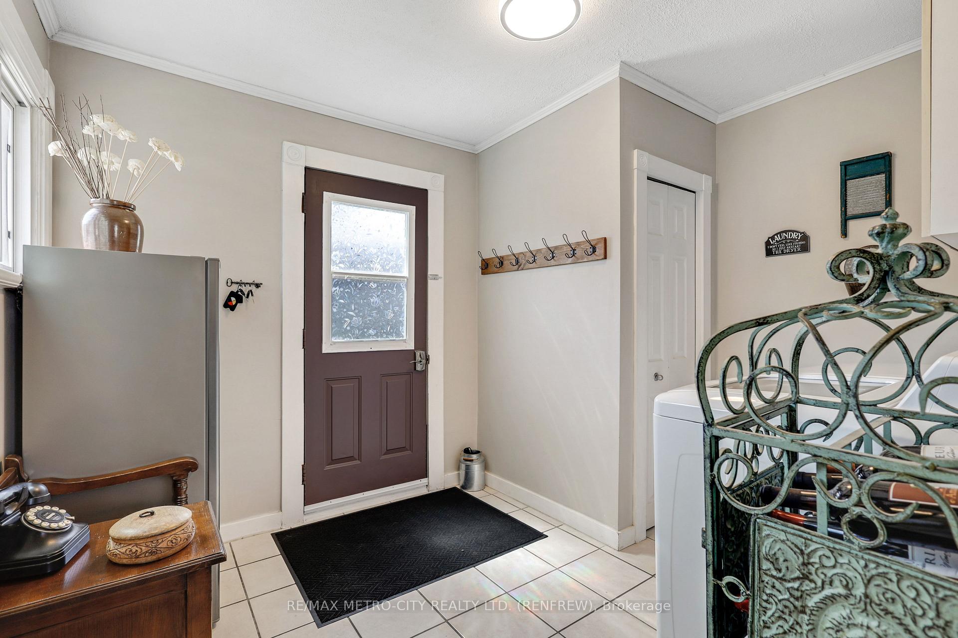 Photo 21 of 81 Tierney Street S, Arnprior — HOMEH