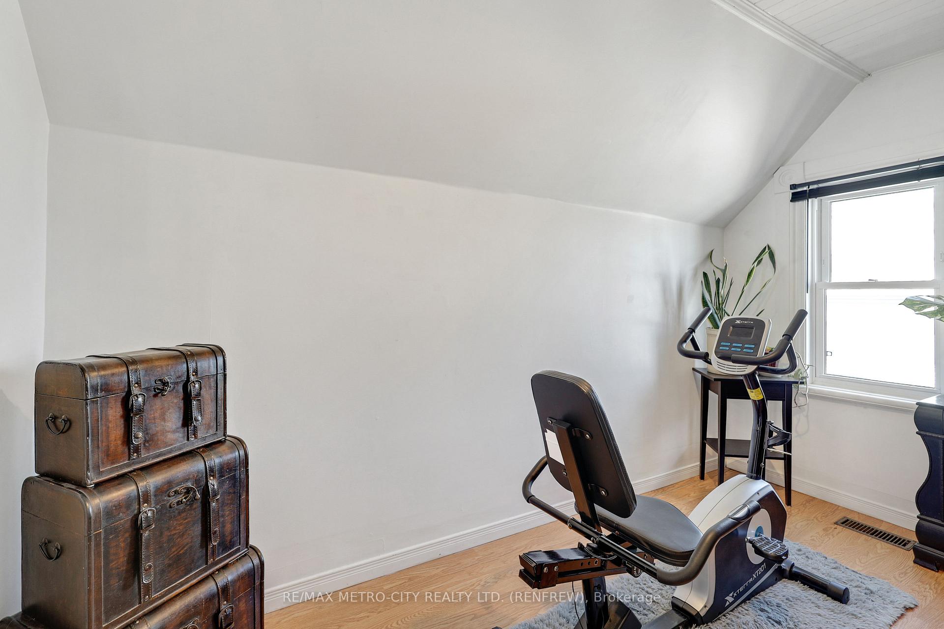 Photo 24 of 81 Tierney Street S, Arnprior — HOMEH