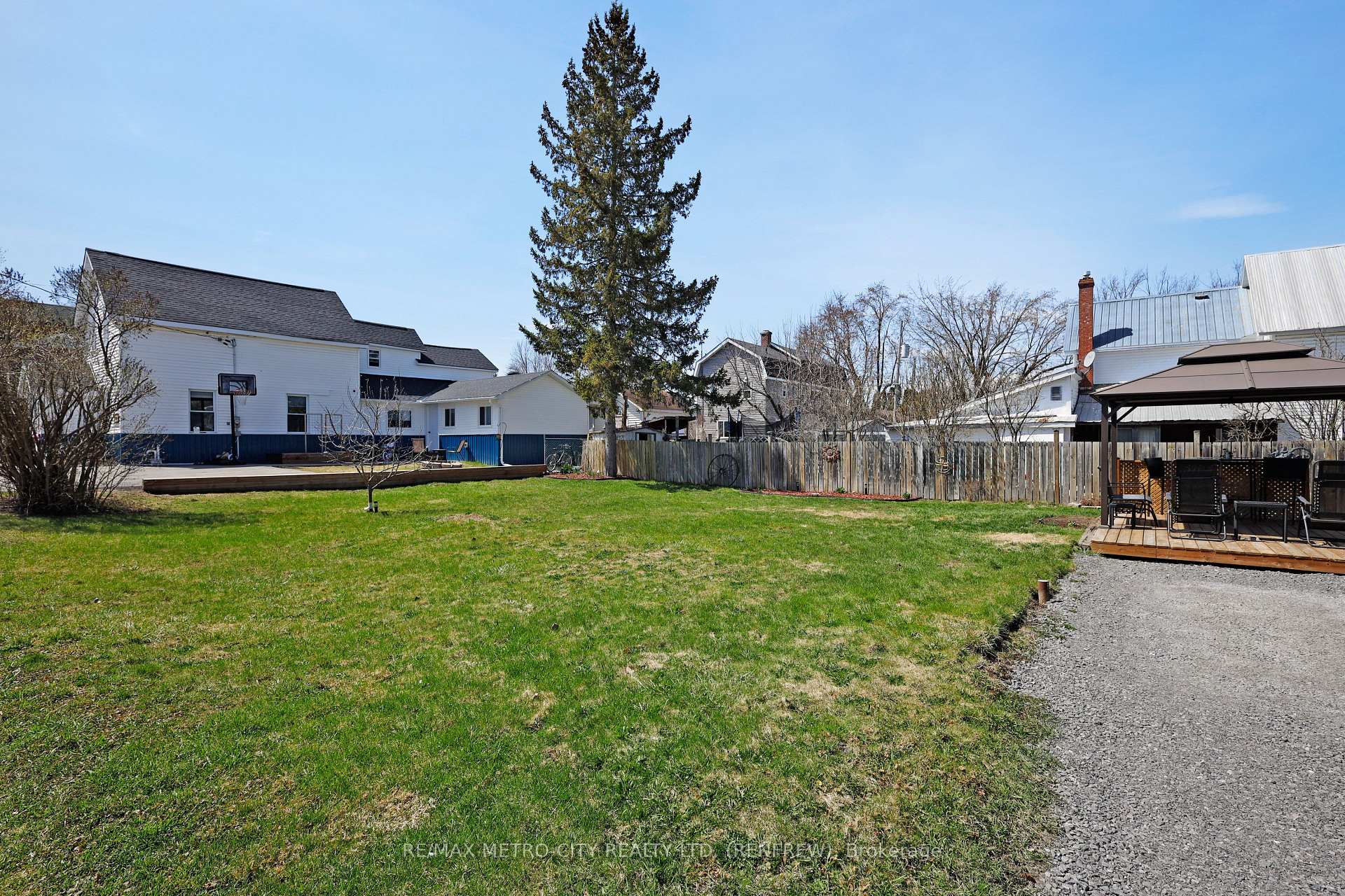 Photo 29 of 81 Tierney Street S, Arnprior — HOMEH