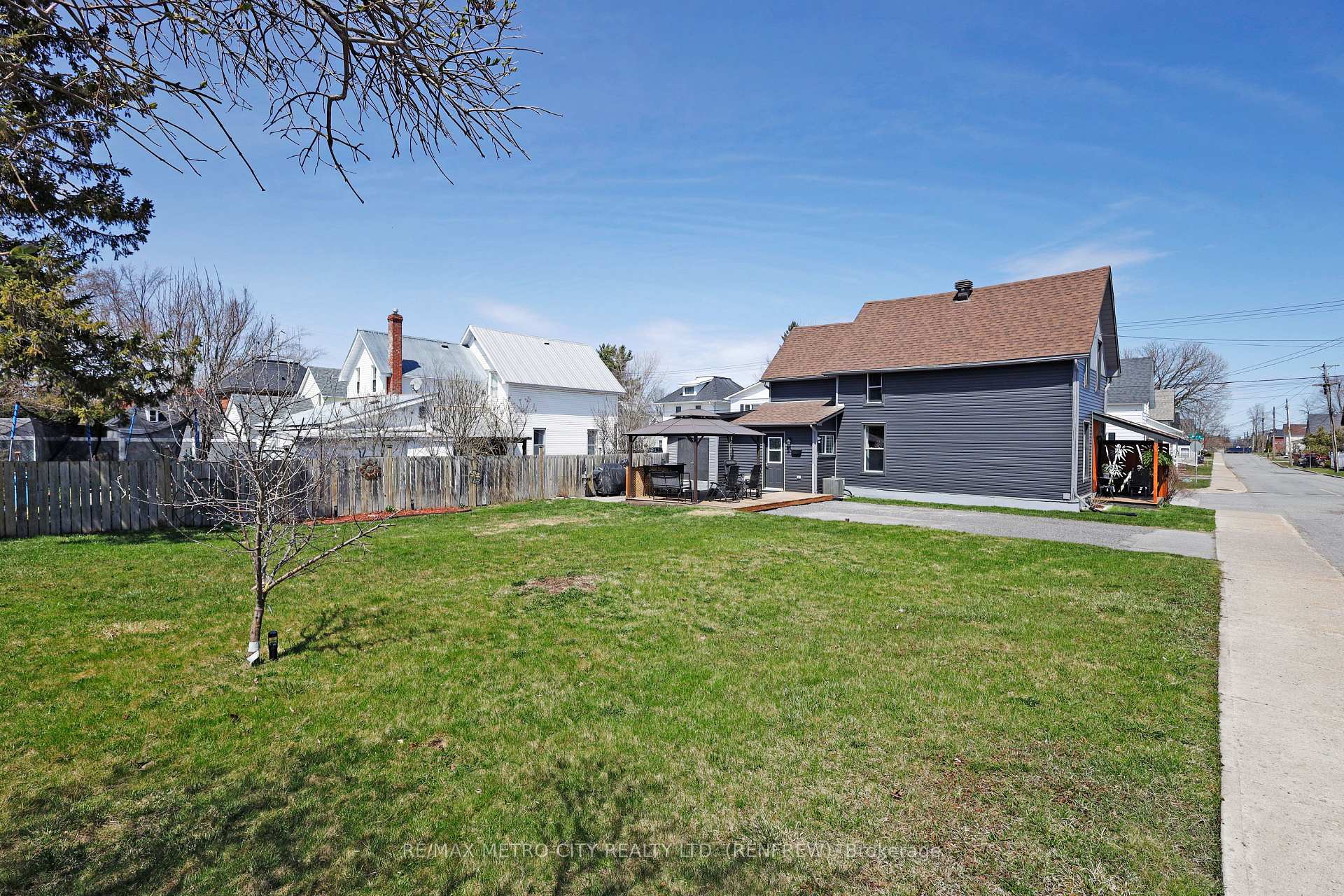Photo 33 of 81 Tierney Street S, Arnprior — HOMEH