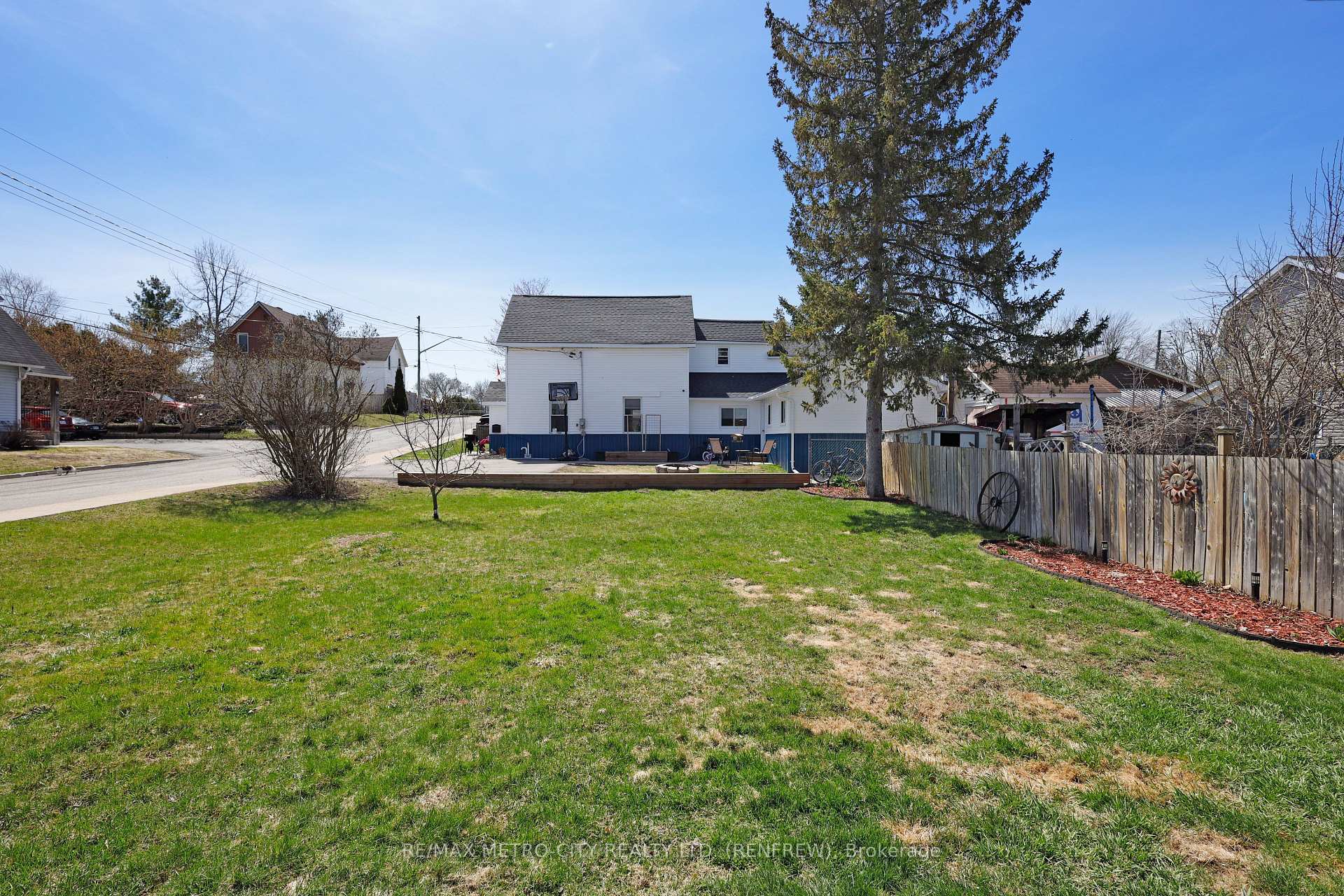 Photo 34 of 81 Tierney Street S, Arnprior — HOMEH