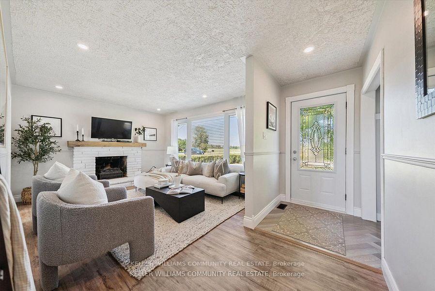 Photo 7 of 1930 Mcnamara Road, Peterborough, Ashburnham Ward 4 — HOMEH