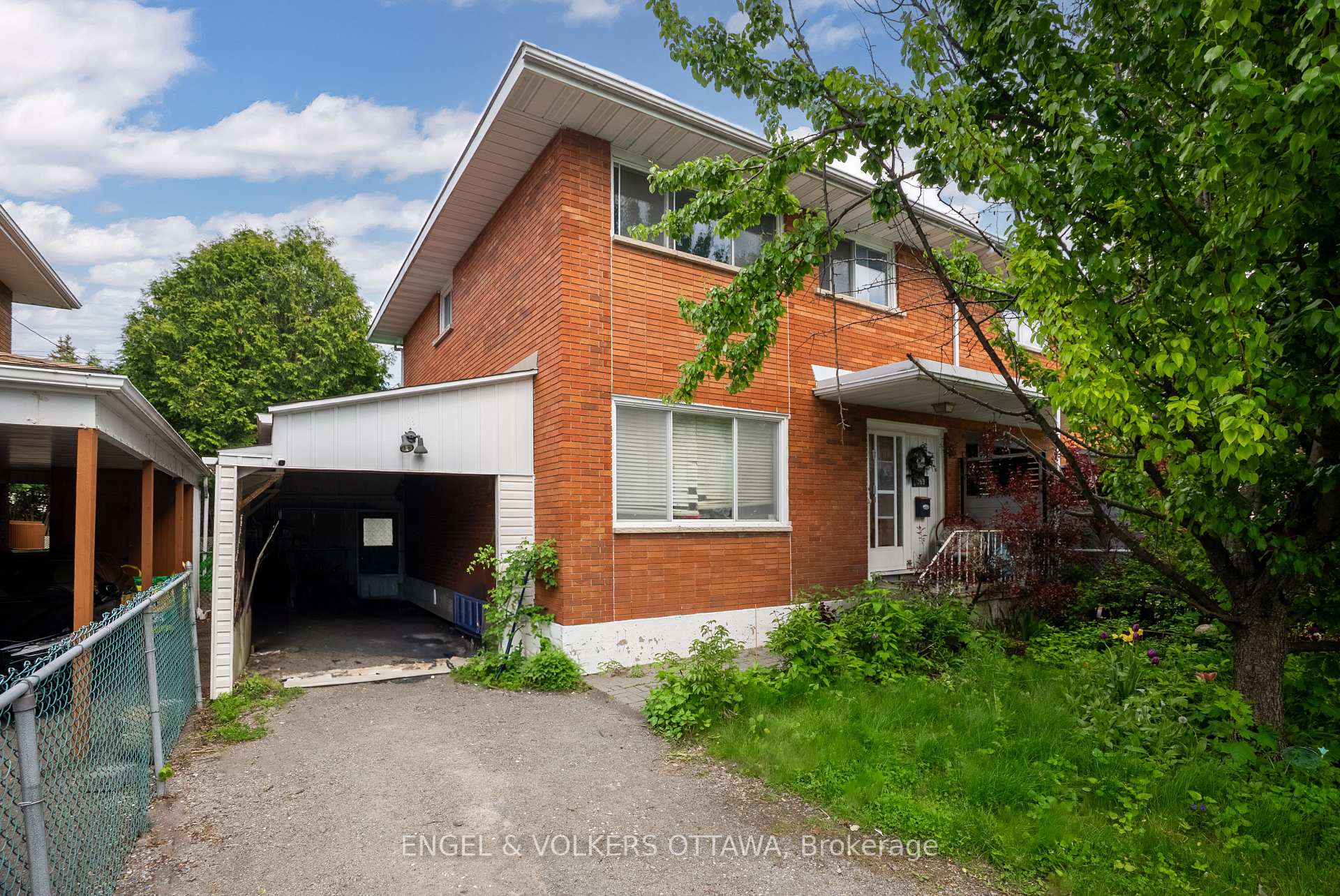 Photo 3 of 369 Zephyr Avenue, Ottawa, Britannia — HOMEH