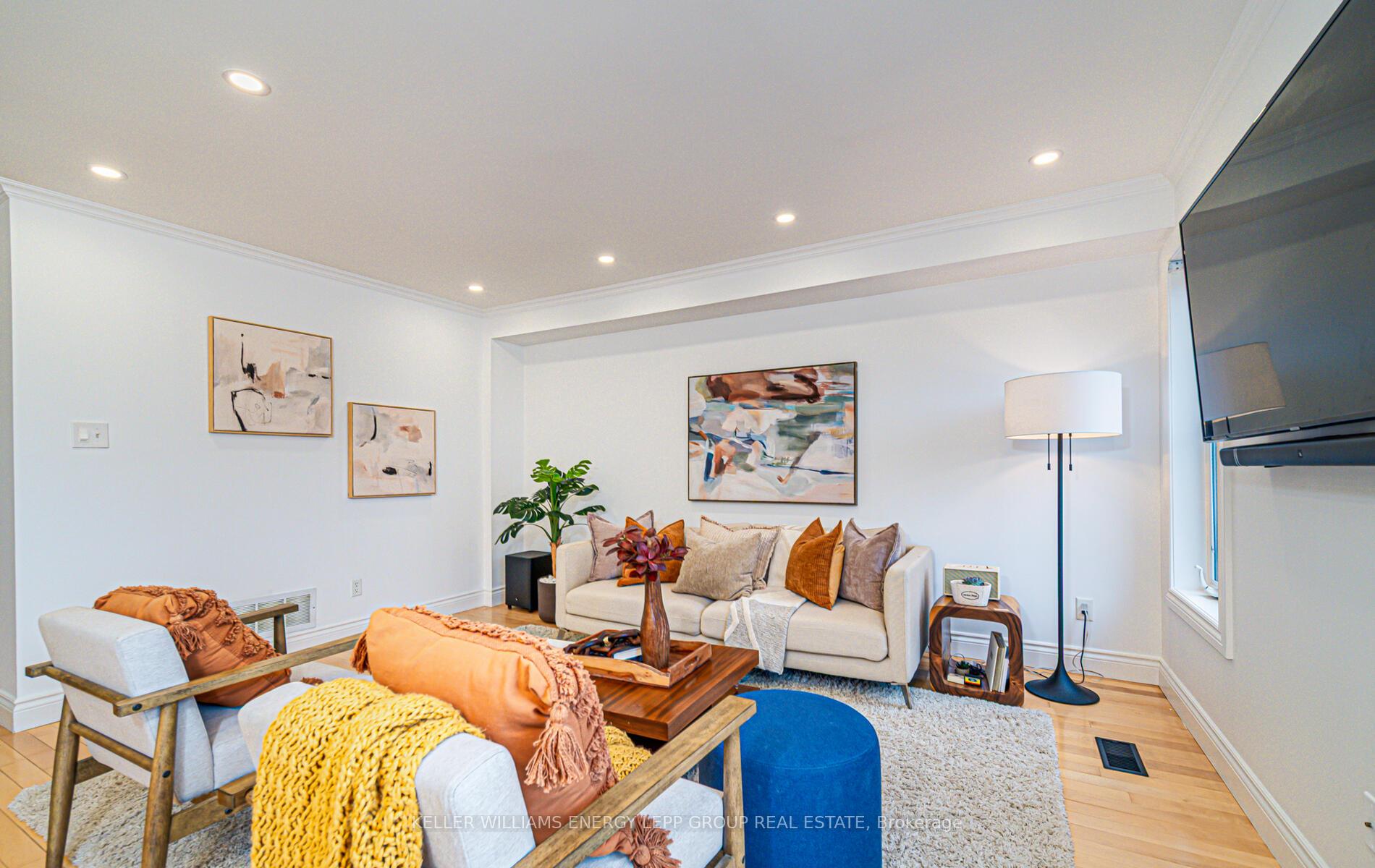 Photo 28 of 33 Harrongate Place, Whitby, Taunton North — HOMEH